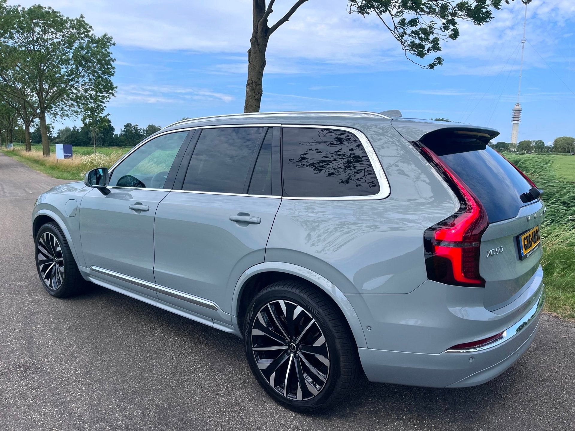 Volvo XC90 2.0 T8 Plug-in hybrid AWD Ultra Bright, Pano, 360, Gebruikt, Euro 6, 4 cilinders, 1969 cc