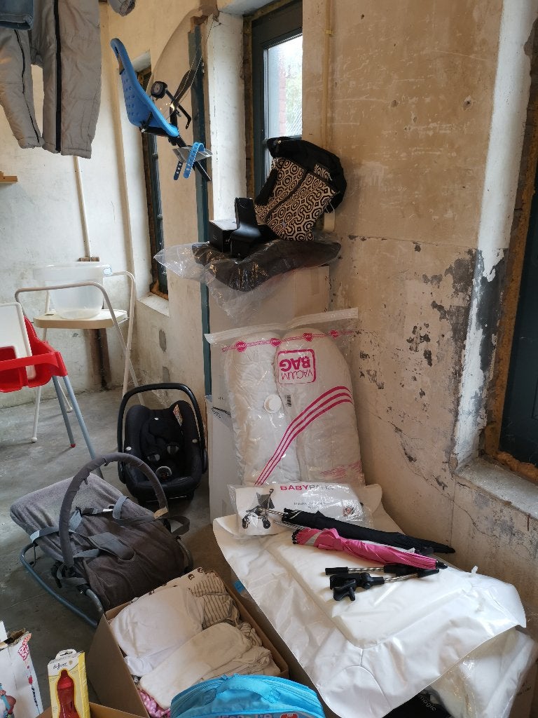 Foto 3 van Opslag uitverkoop, Diverse spullen te koop.