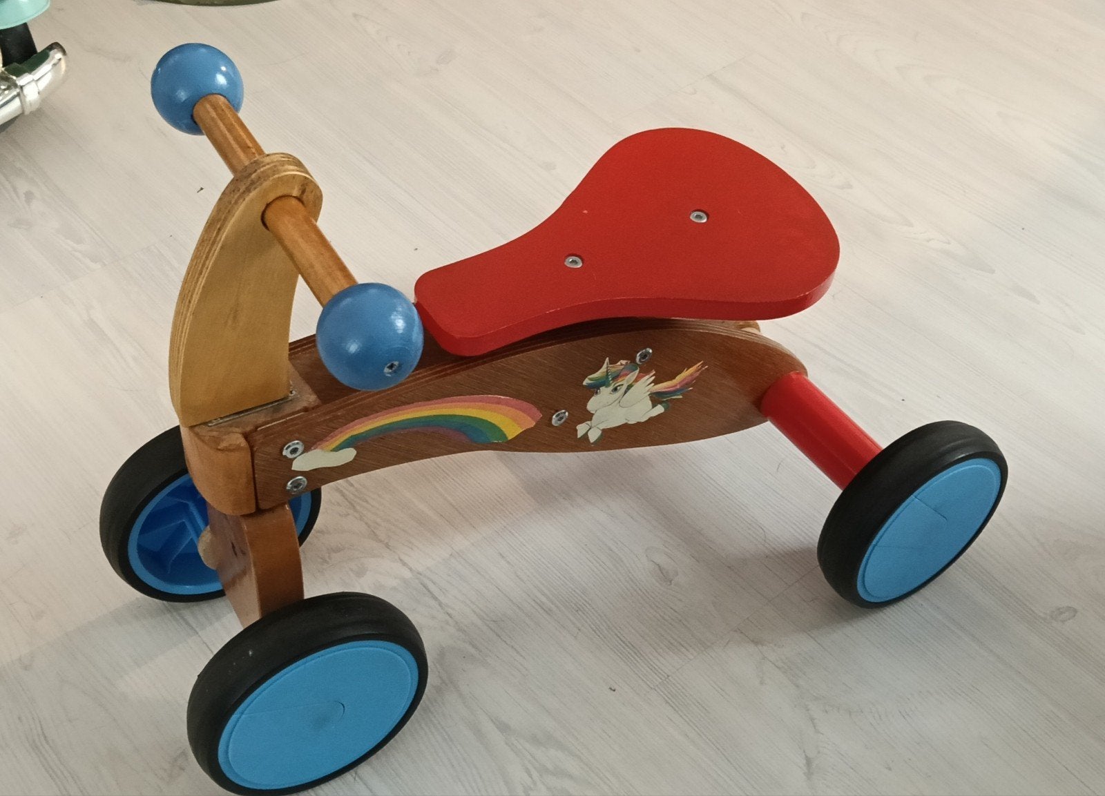 Loopfiets, pas gerenoveerd., Kinderen en Baby's, Speelgoed | Buiten | Voertuigen en Loopfietsen, Ophalen, Zo goed als nieuw, Loopfiets