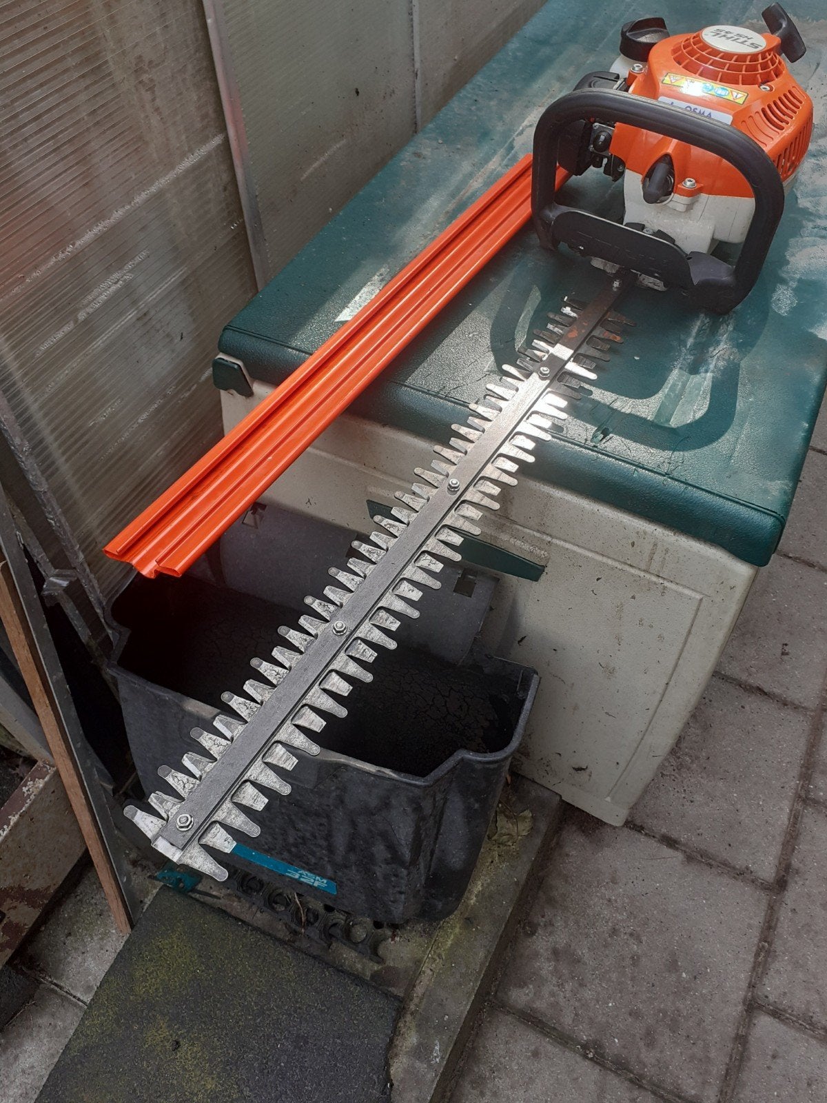 STIHL HS 45 HEGGENSCHAAR OP BENZINE, Tuin en Terras, Heggenscharen, Ophalen, Benzine