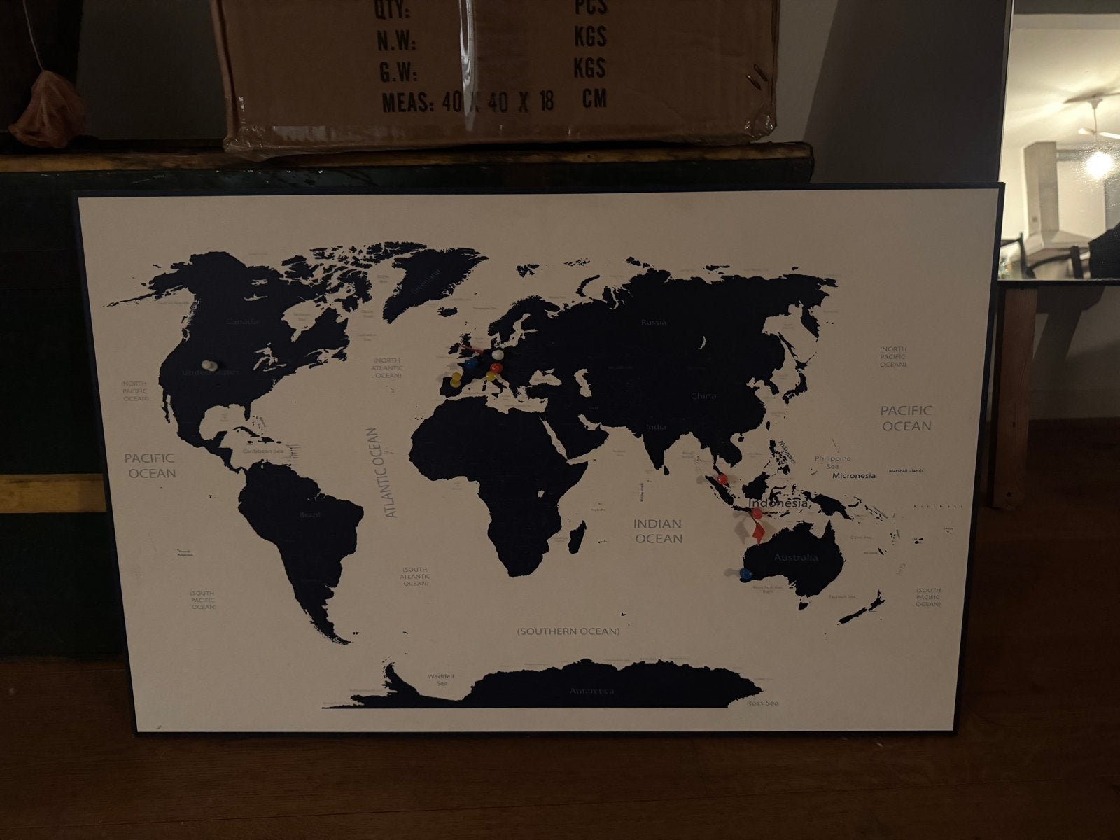 Wereldkaart om punaises in te prikken - Reismuurdecoratie, Ophalen, Meerkleurig, Zo goed als nieuw, Modern
