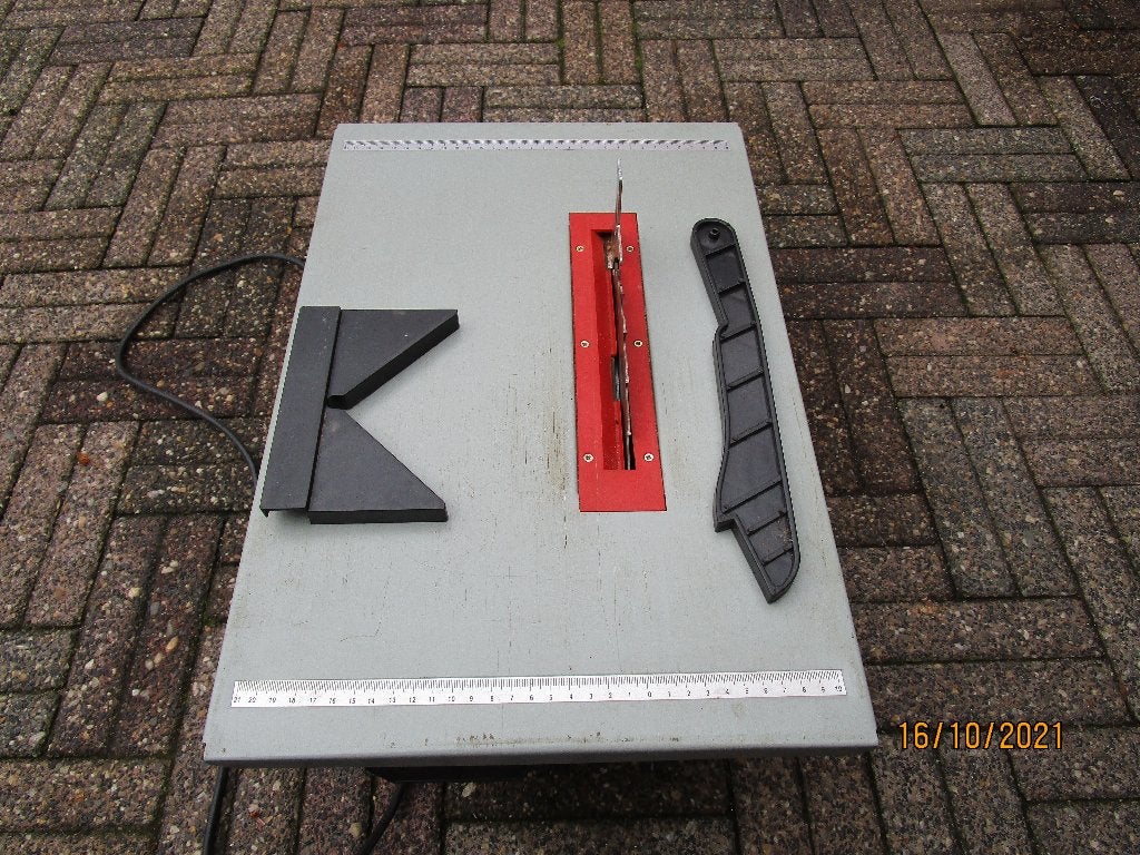 Tafel - Cirkel - Zaagmachine, Doe-het-zelf en Verbouw, Ophalen, Cirkelzaag, Mannesmann, 600 tot 1200 watt