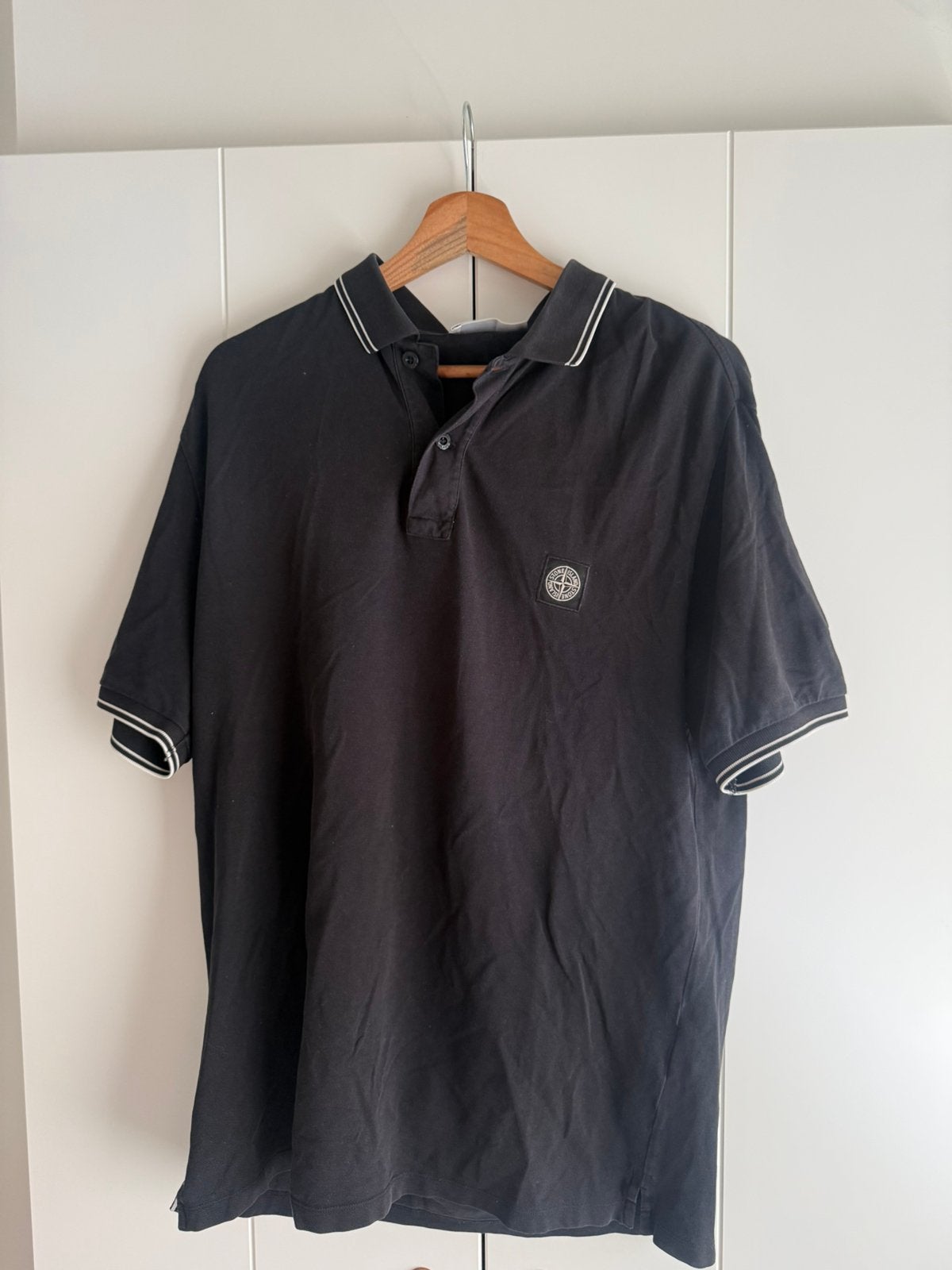 Stone Island Polo Shirt – Zwart – Maat XL, Kleding | Heren, Ophalen of Verzenden, Gedragen, Maat 56/58 (XL), Zwart
