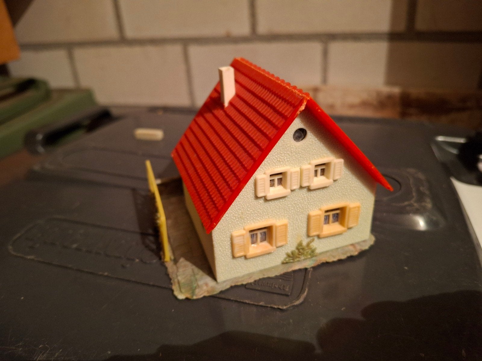 modelspoorbaan huisje gebouw station fabriek, Overige merken, Gebruikt, Gelijkstroom of Wisselstroom, Brug, Tunnel of Gebouw