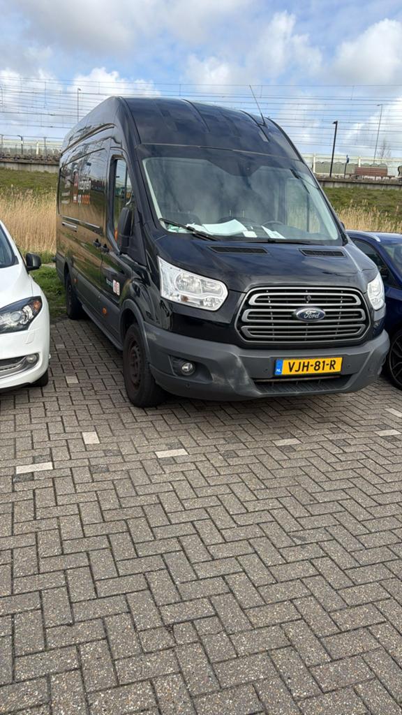 Ford Transit motor schade L4h3 Tdci 130pk RWD 2018 Zwart, Auto's, 13 km/l, Achterwielaandrijving, 1995 cc, 4 cilinders