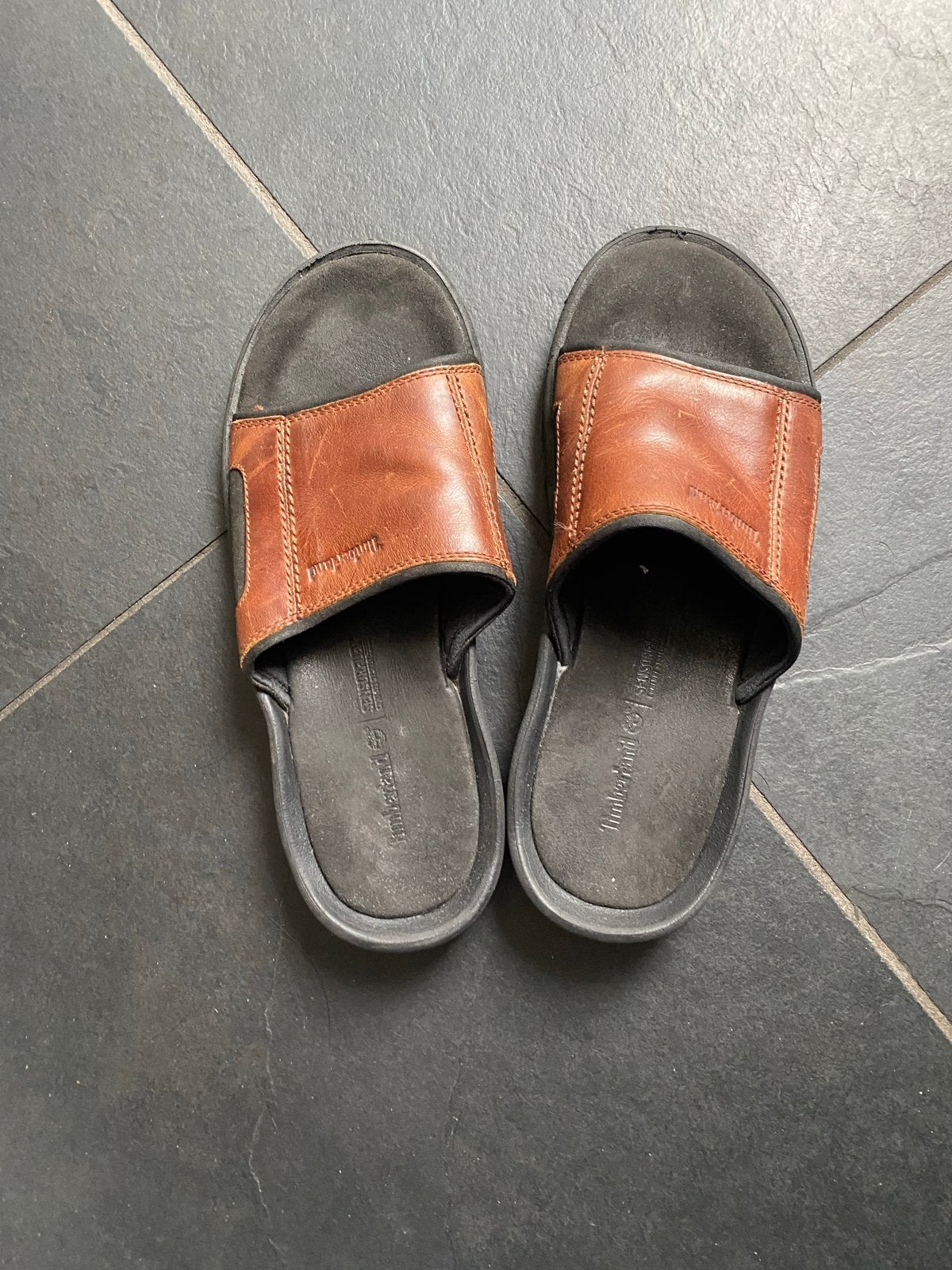 Timberland heren pantoffels - Echt leer - Maat 43, Ophalen of Verzenden, Zo goed als nieuw, Bruin, Pantoffels of Sloffen