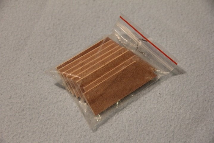 1 EURO OF GRATIS Nieuw pakje met 8 spietjes voor opspannen, Ophalen, Nieuw, Overige typen