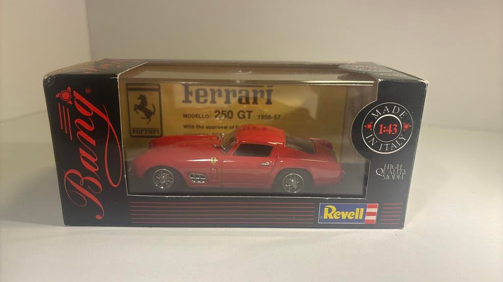 Ferrari 250 gt revell 1.43, Hobby en Vrije tijd, Modelauto's | 1:43, Auto, Ophalen of Verzenden, Gama, A