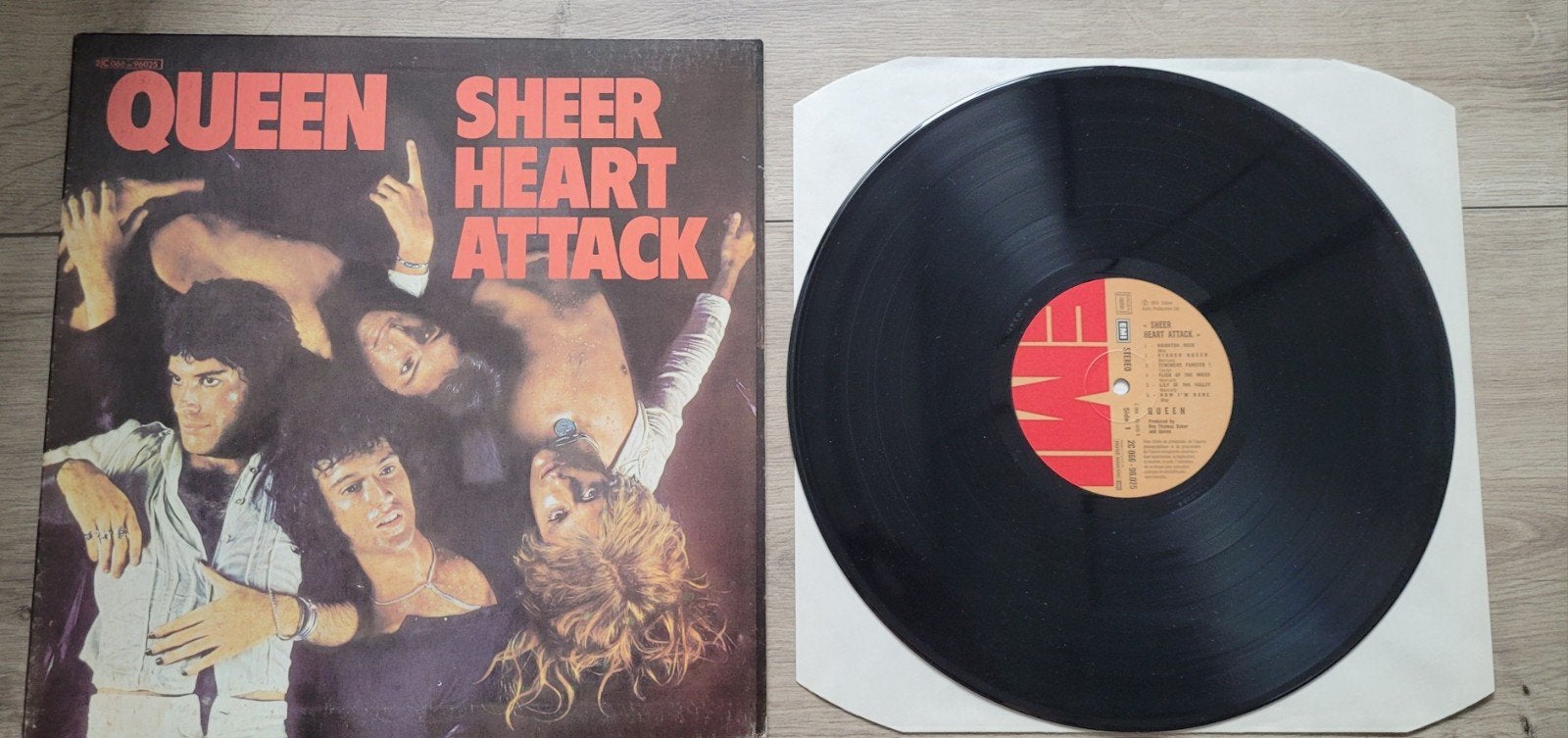 Queen Sheer Heart Attack LP, Verzenden, Zo goed als nieuw, 12 inch, Poprock
