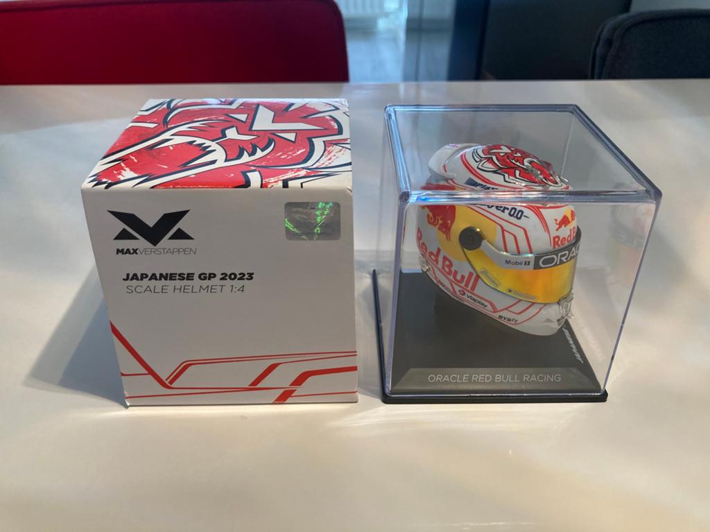 Max Verstappen helm 1/4 japanese gp 2023, Verzamelen, Automerken, Motoren en Formule 1, Ophalen of Verzenden, Nieuw, Formule 1