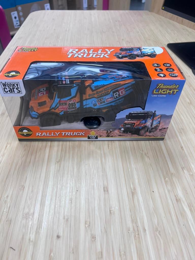 2X -> Nieuwe Rally Truck RC Auto met LED Verlichting, Hobby en Vrije tijd, Modelauto's | 1:24, Ophalen of Verzenden, Nieuw, Bus of Vrachtwagen