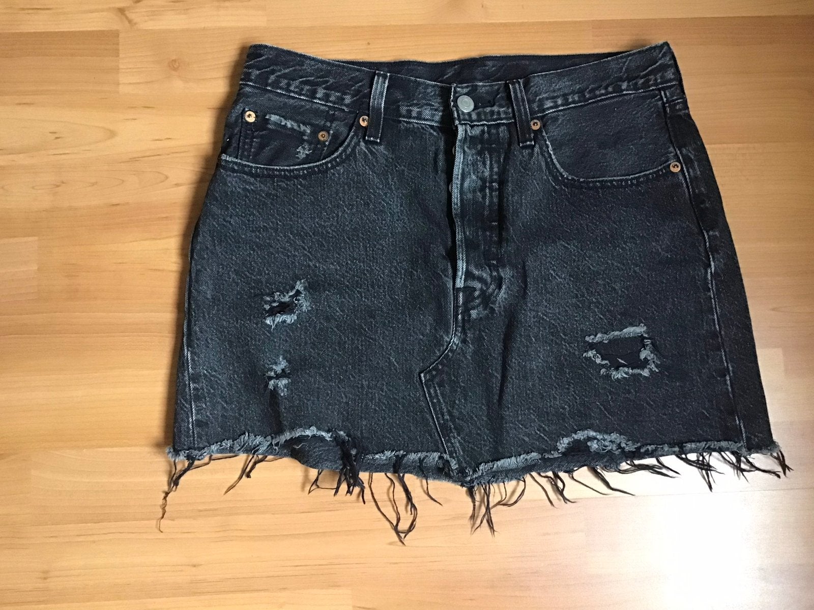 Levi's Straus antraciet kleirig rokje mt 28, Kleding | Dames, Ophalen of Verzenden, Zo goed als nieuw, Maat 38/40 (M), Overige kleuren