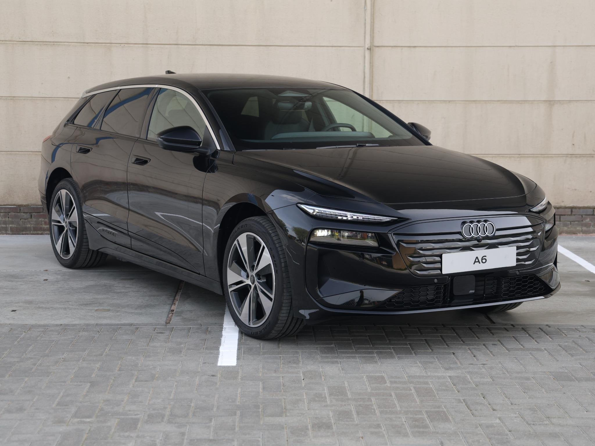 Audi A6 Avant Advanced edition e-tron 83 kWh | 286 PK | Tech, Auto's, Automaat, Achterwielaandrijving, Zwart, Automatische klimaatregeling