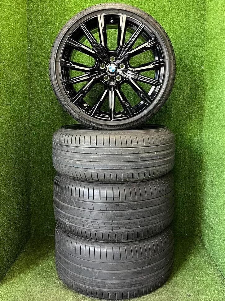 Originele 20 inch BMW 817M velgen met banden 5-serie g30 g31, Gebruikt, 275 mm, Banden en Velgen, Germany