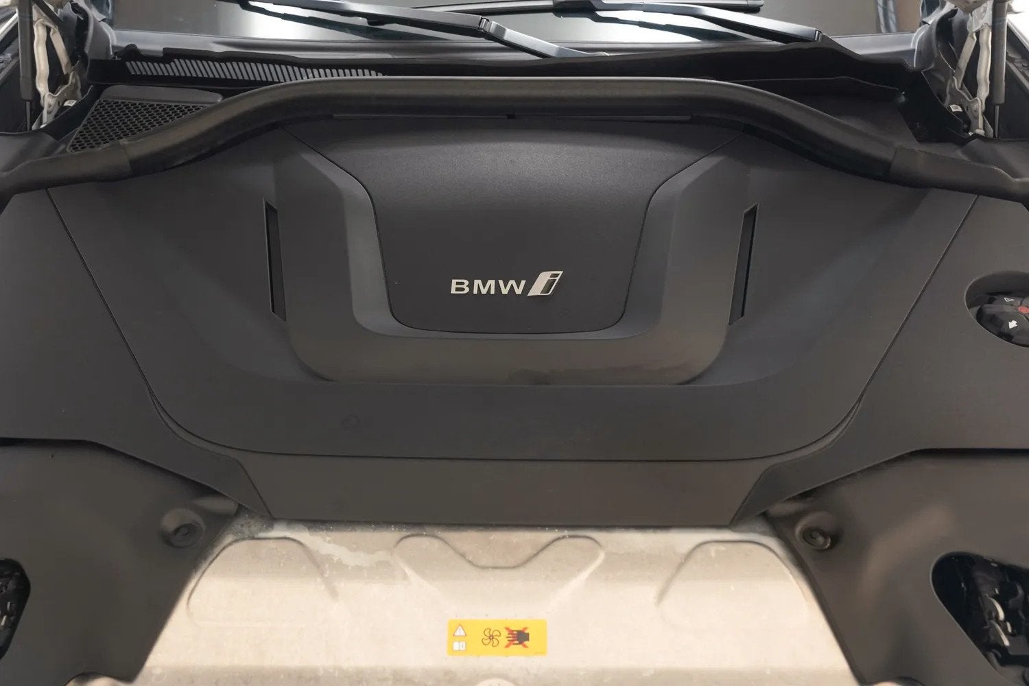 Foto 34 van BMW iX3 80 kWh M Sport Shadow [ Panorama Leder ACC ]