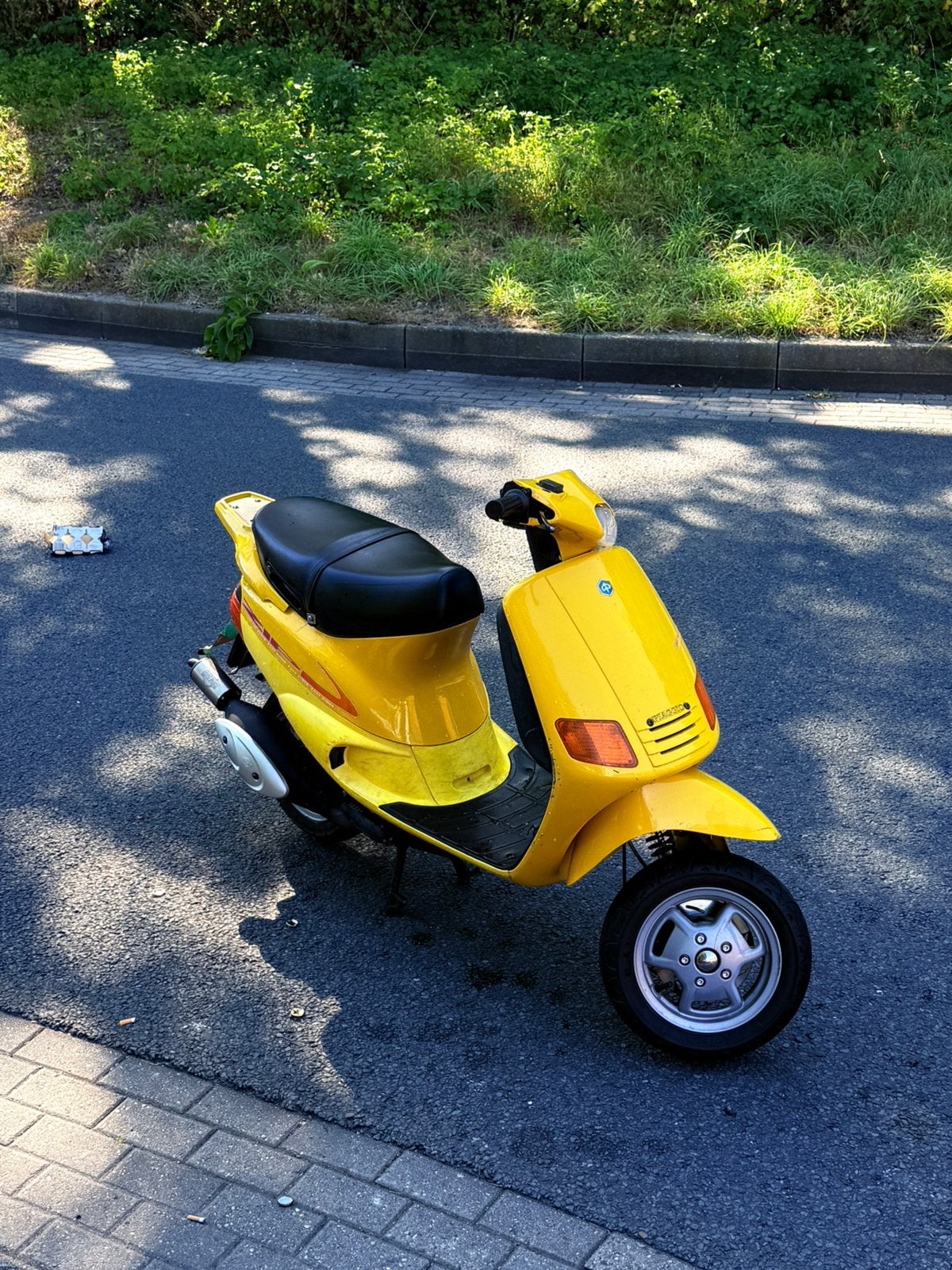 Piaggio zip fastrider 70 cc, Fietsen en Brommers, Scooters | Piaggio, Ophalen, Zo goed als nieuw, Tweetakt, Zip