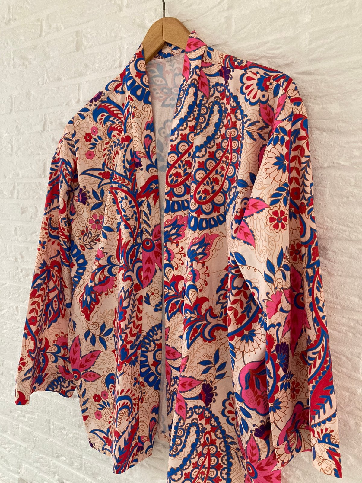 Kimono met leuke print in felle kleuren, Ophalen of Verzenden, Zo goed als nieuw, Maat 38/40 (M)