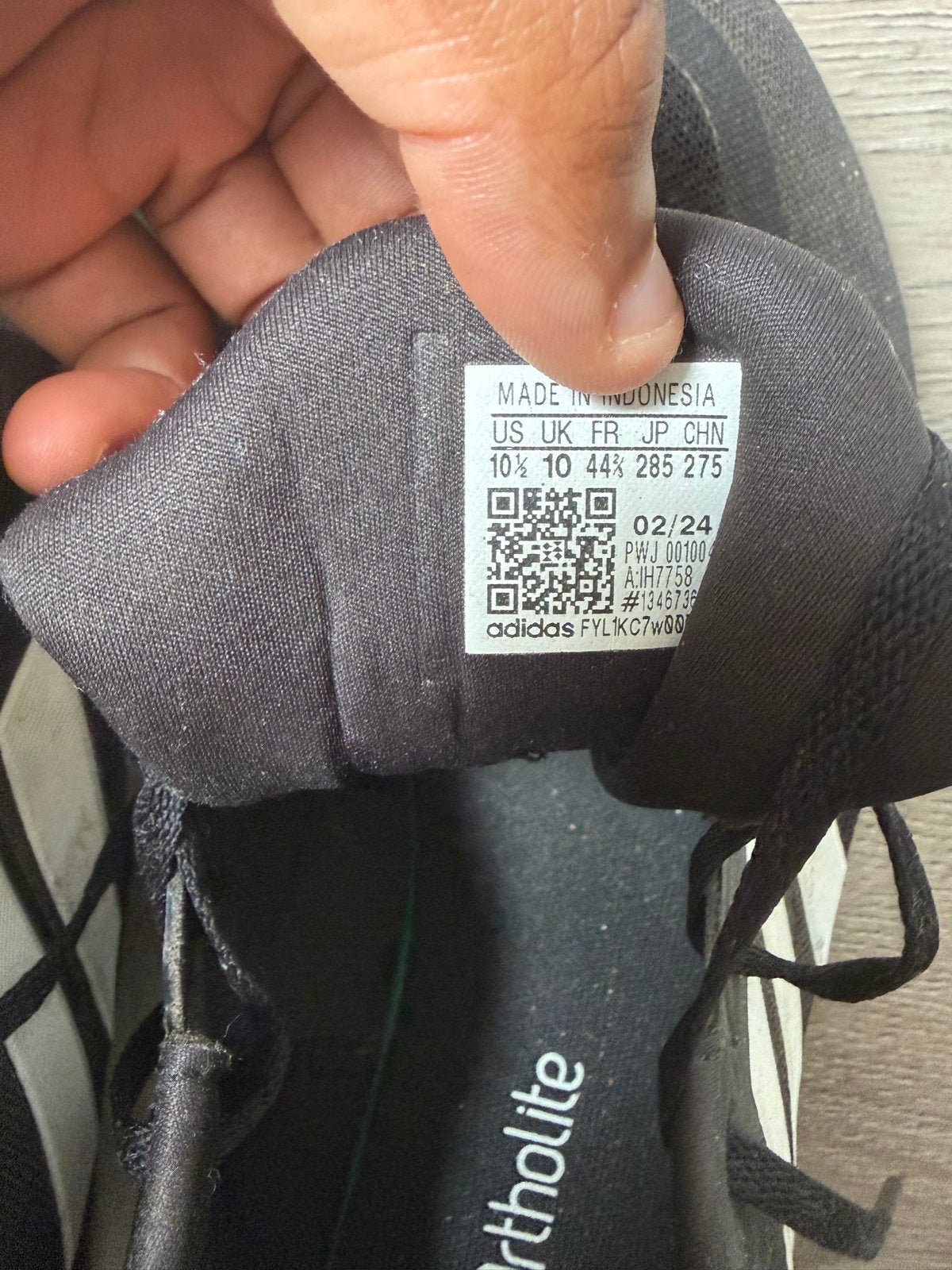 Adidas hardloopschoenen - Maat 44 2/3, Ophalen, Gedragen, Zwart, Sneakers of Gympen