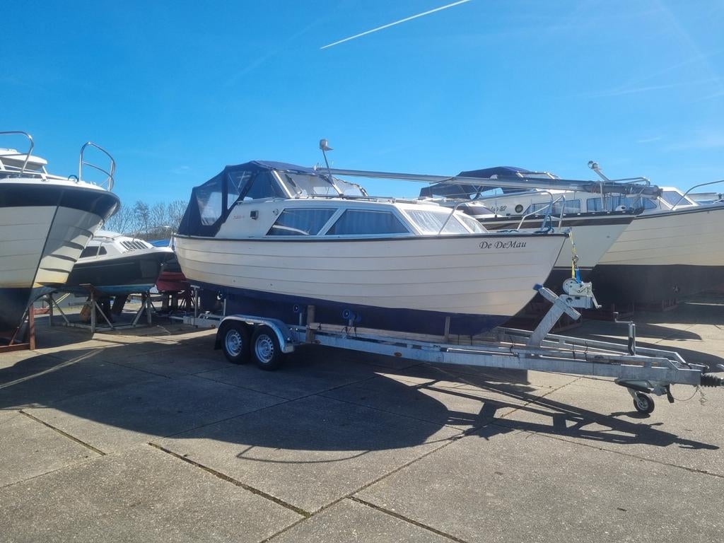 Nidelv 24 Spitsgatter, Watersport en Boten, Gebruikt, 1500 tot 3000 kg, Sloepentrailer, 6 tot 9 meter