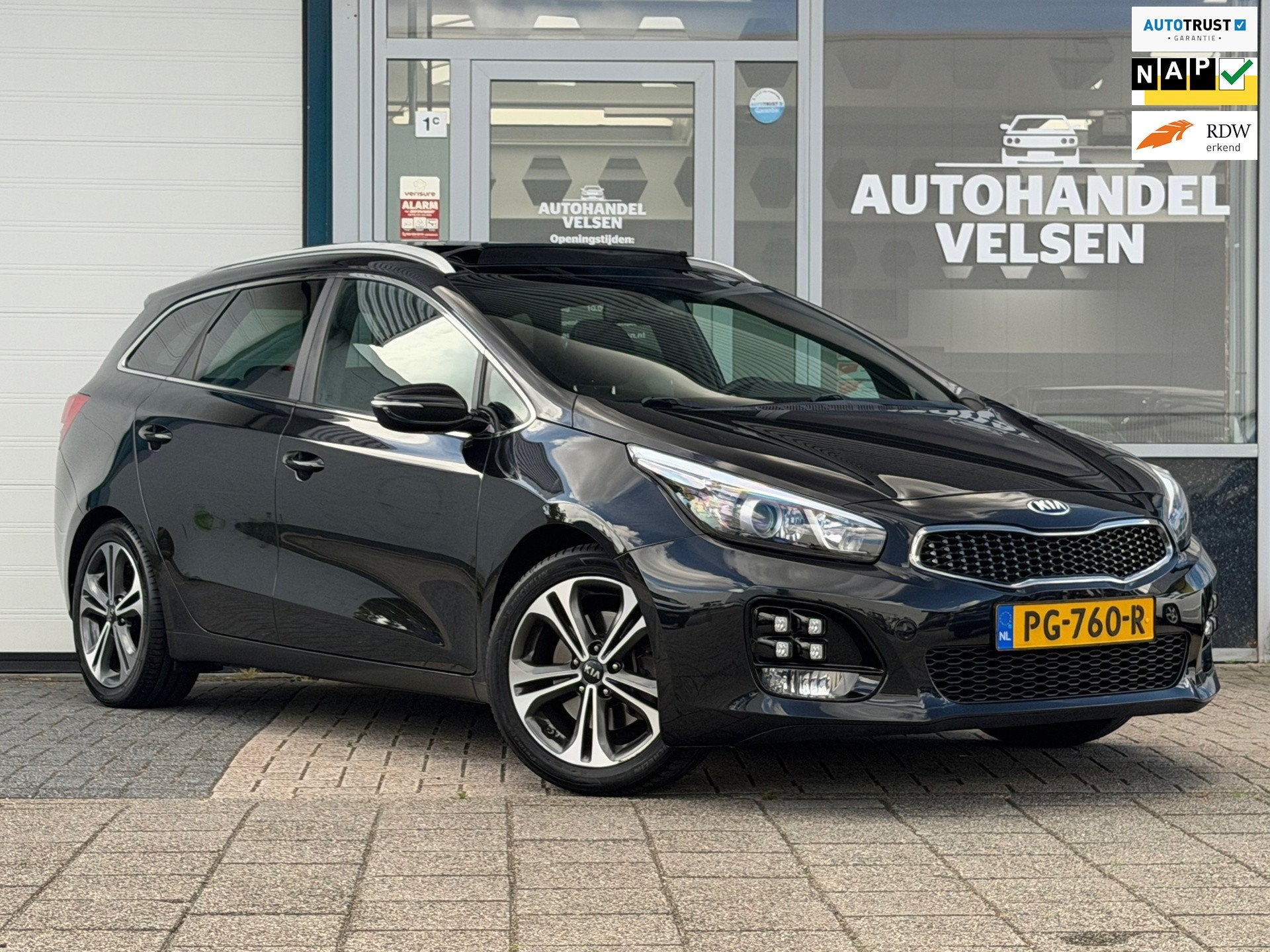 Kia Cee'd Sportswagon 1.0 T-GDi GT-Line Summer Edition Camer, Auto's, Voorwielaandrijving, Gebruikt, Euro 6, Zwart