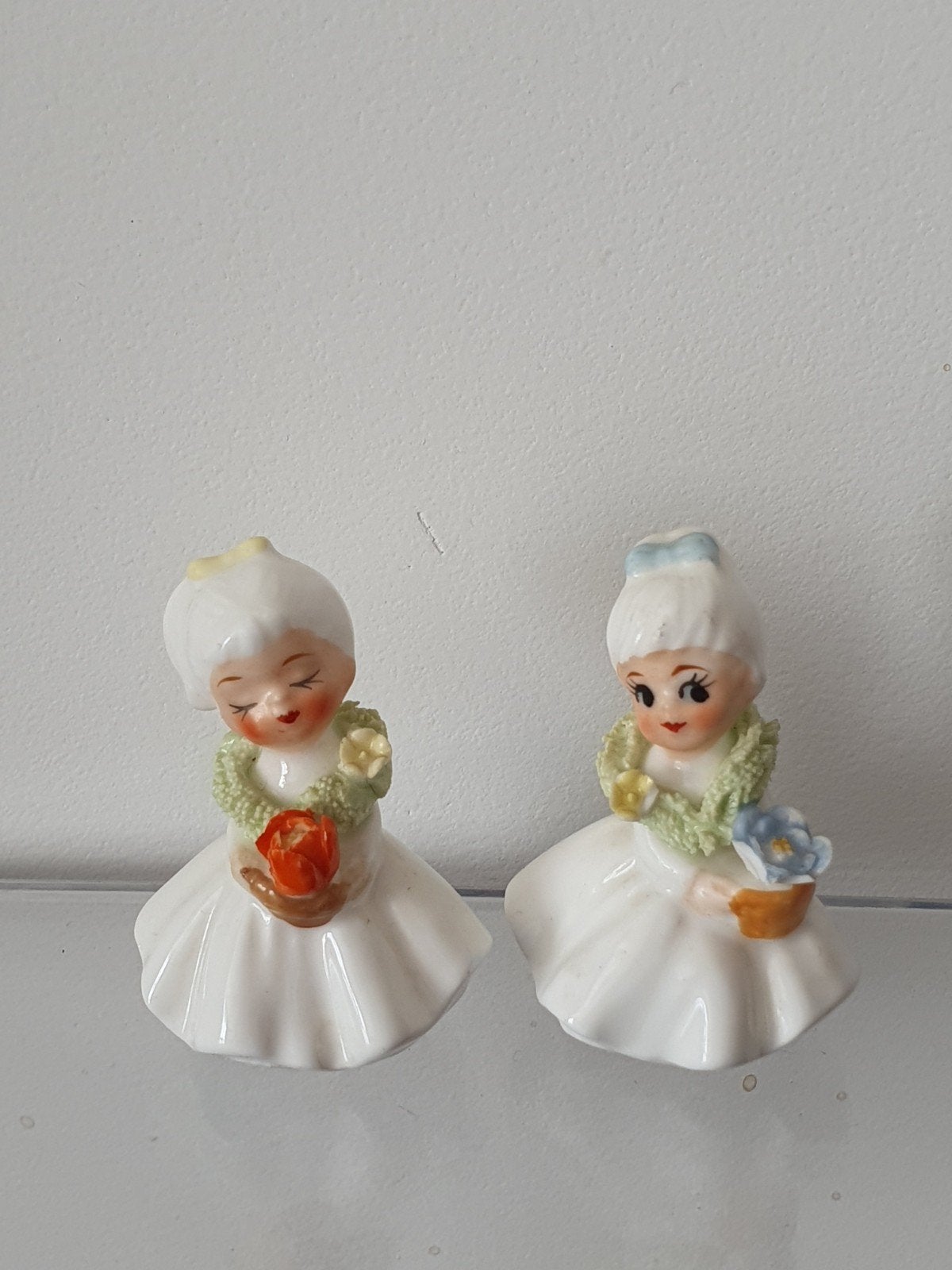 Vintage Napco, bone China bloemen meisjes beeldjes, Verzamelen, Ophalen of Verzenden, Zo goed als nieuw, Mens