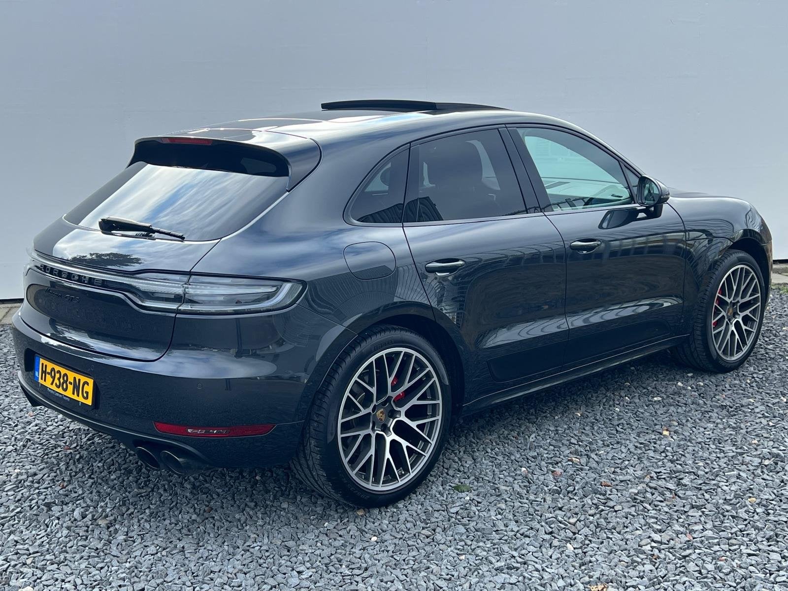 Foto 6 van Porsche Macan 2.9 GTS Orgineel Nederlandse auto met volledig