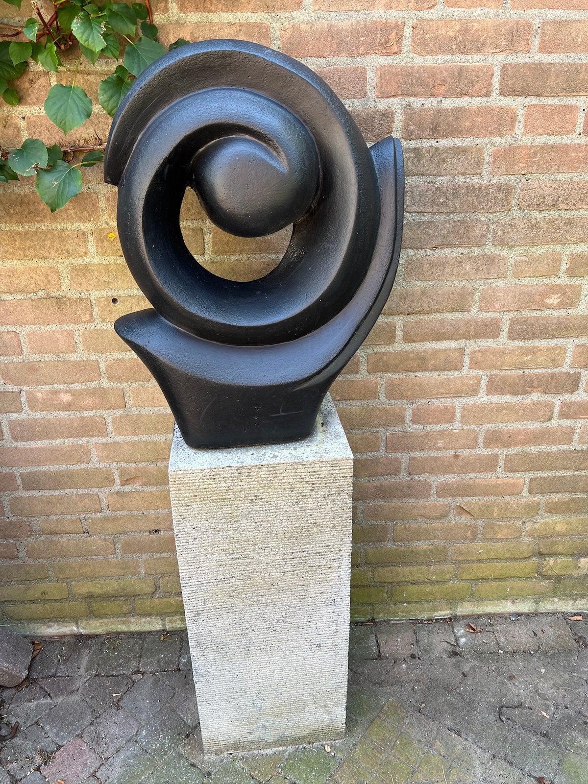 Tuinbeeld op sokkel, Ophalen, Gebruikt, Overige materialen