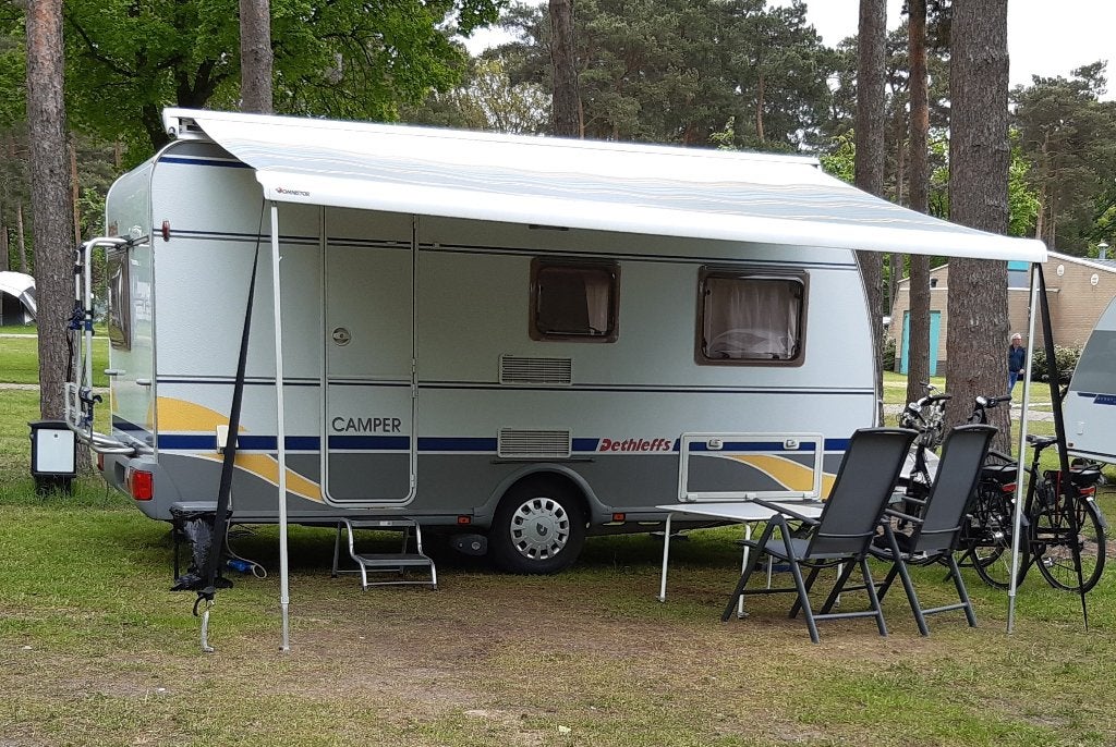 NETTE DETHLEFFS EF2  CARAVAN 420 .MOVER.  ROLLUIFEL., Dwarsbed, Treinzit, 750 - 1000 kg, Particulier