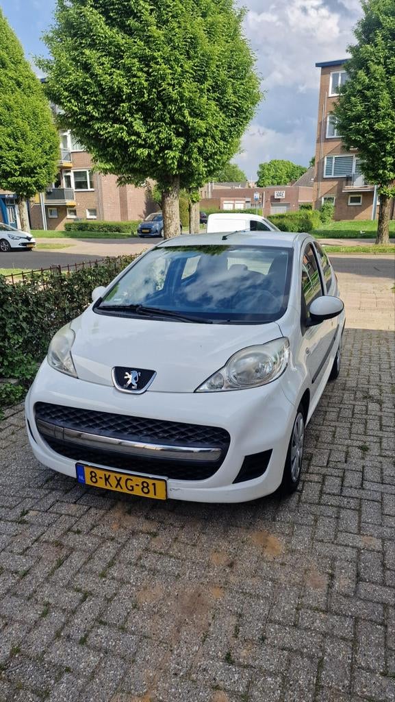 Peugeot 107 1.0 12V 5DR 2009 Wit, Auto's, Voorwielaandrijving, Stof, 4 stoelen, Handgeschakeld