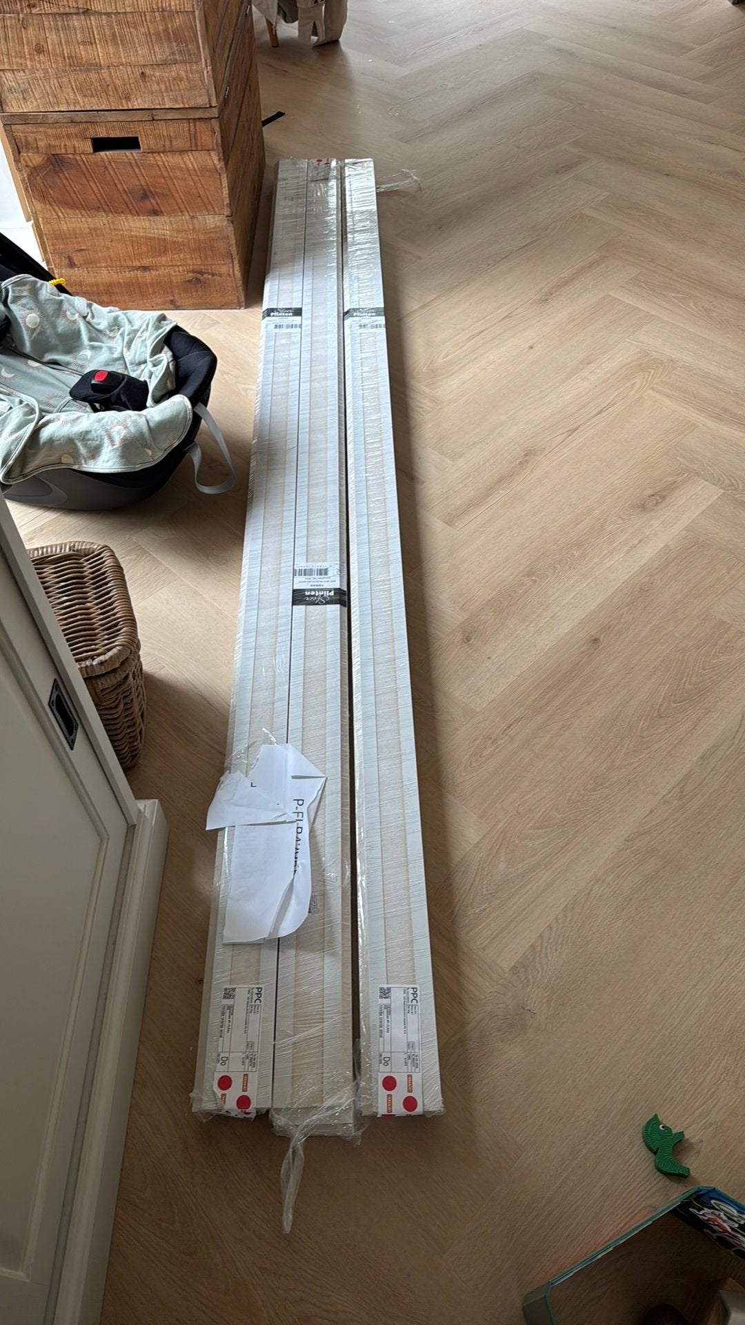 15 Nieuwe MDF Moderne Plinten 90x12 voorgelakt RAL 9016, Ophalen, Nieuw, Mdf, 200 tot 250 cm