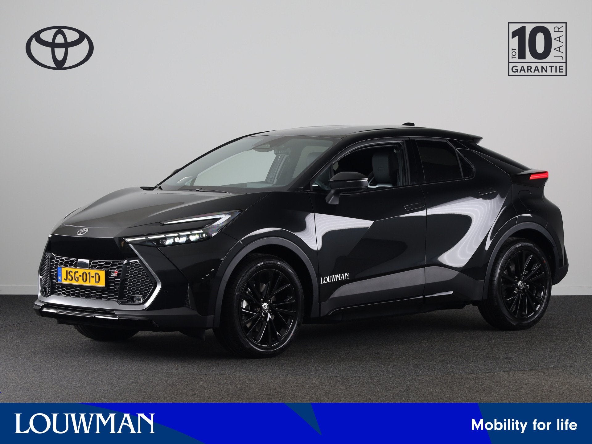 Toyota C-HR 2.0 Plug-in Hybrid 220 Black Edition *DEMO* | 19, Auto's, 725 kg, 4 cilinders, 179 pk, Leder en Stof