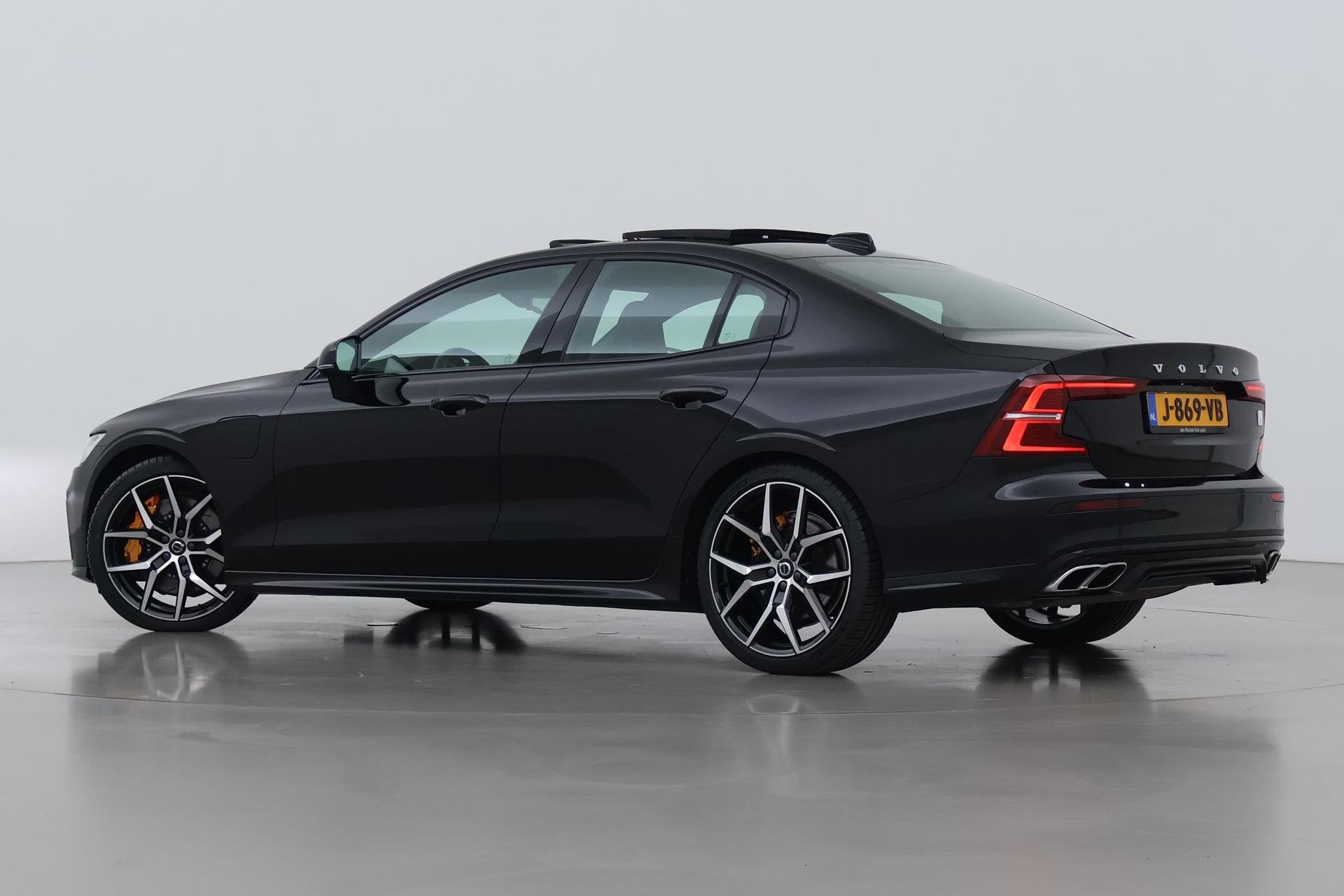 Volvo S60 T8 AWD Polestar Engineered | Schuif-/kanteldak | 2, Auto's, Gebruikt, Euro 6, Zwart, Vierwielaandrijving