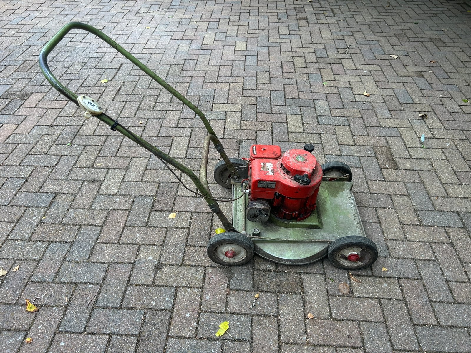 Antieke grasmaaier Heyterette Briggs & Stratton 5pk, Ophalen, Gebruikt, Benzine-grasmaaier