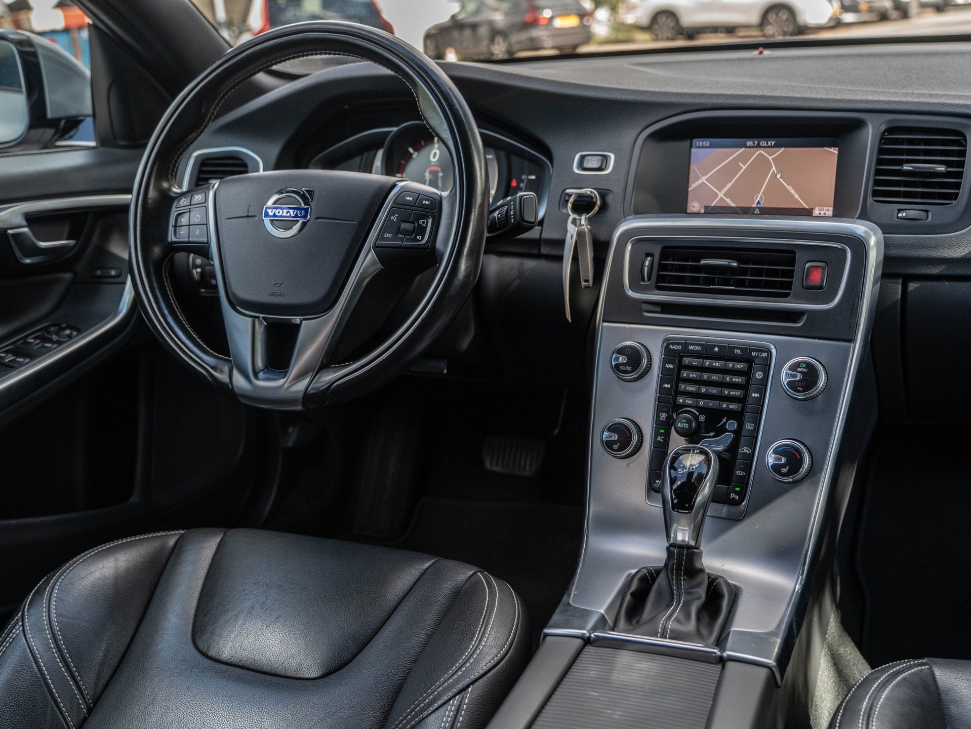 Volvo S60 2.0 D4 Polar+ Dynamic - STUUR / STOEL VERWARMING -, Dealer onderhouden, 1969 cc, S60, 23 km/l