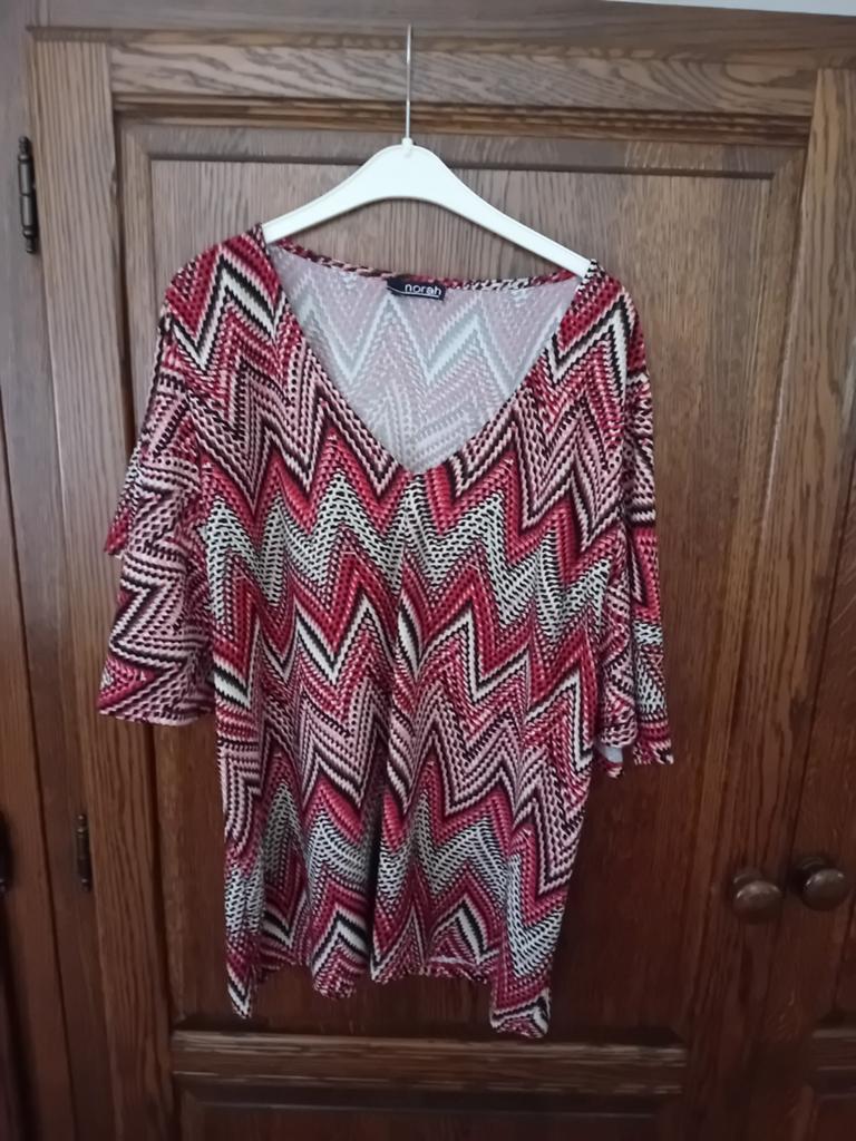 Mooi Norah shirt maat 44 met losse mouw, Kleding | Dames, Maat 42/44 (L), Ophalen of Verzenden, Zo goed als nieuw, Korte mouw