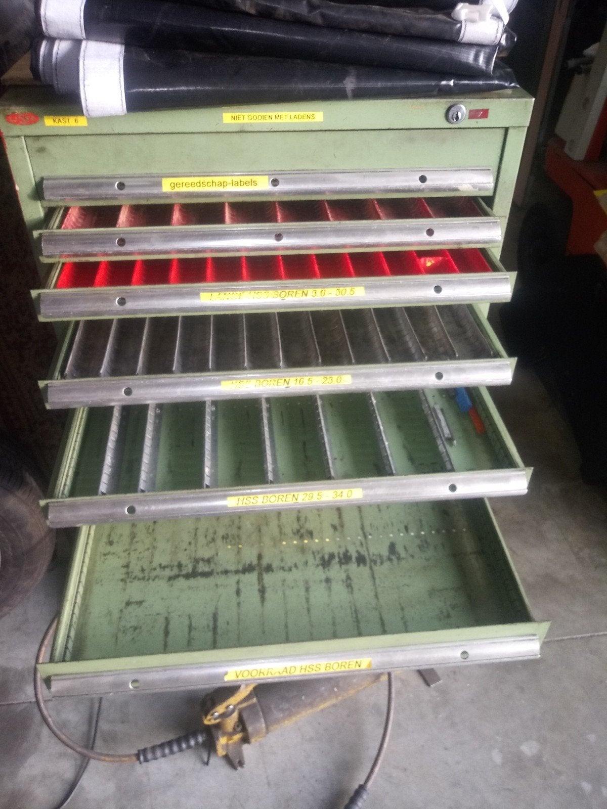 te koop zware las.tafel industrie stelling en meer, Ophalen, Gebruikt