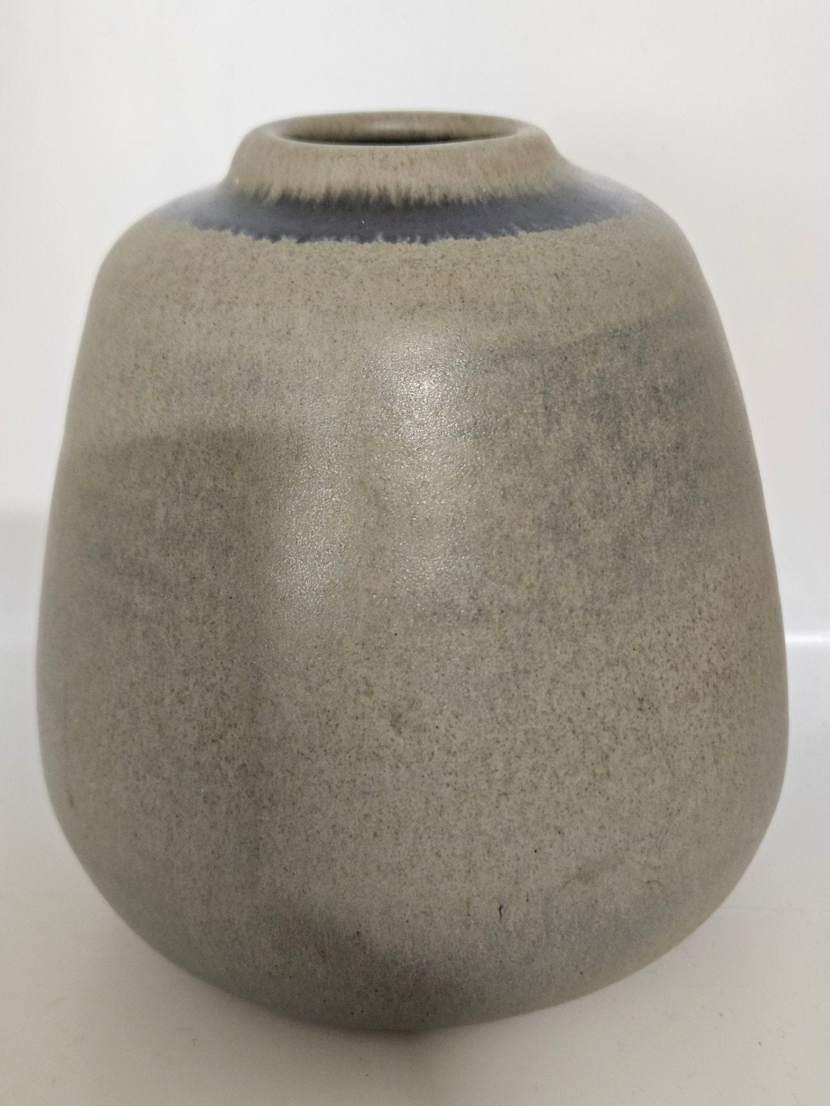 Vintage design keramiek artisan vaas blauw grijs gesigneerd, Verzenden