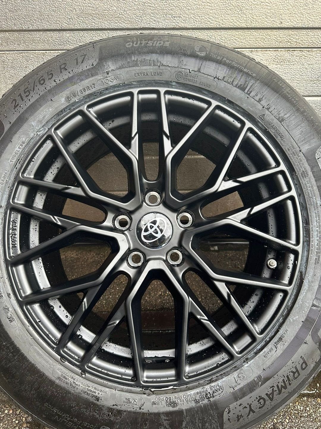 Foto 3 van 17 inch Toyota RAV4 PHEV Miria Renault Koleos Kia EV6 velgen