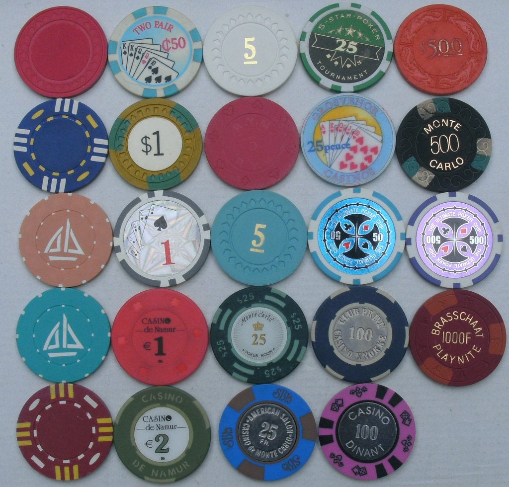 (62) . VERZAMELING fiches - chips . KOPEN of RUILEN ., Ophalen of Verzenden, Overige materialen
