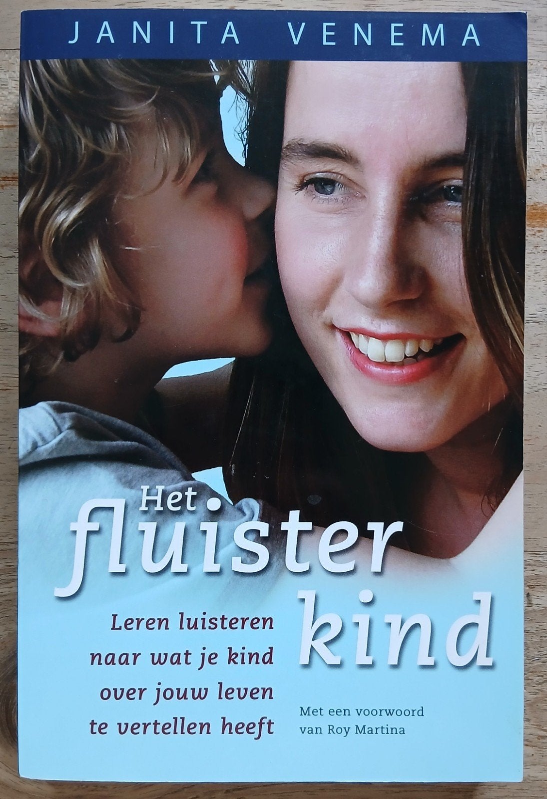 Janita Venema, Het Fluisterkind, Ophalen of Verzenden, Gelezen