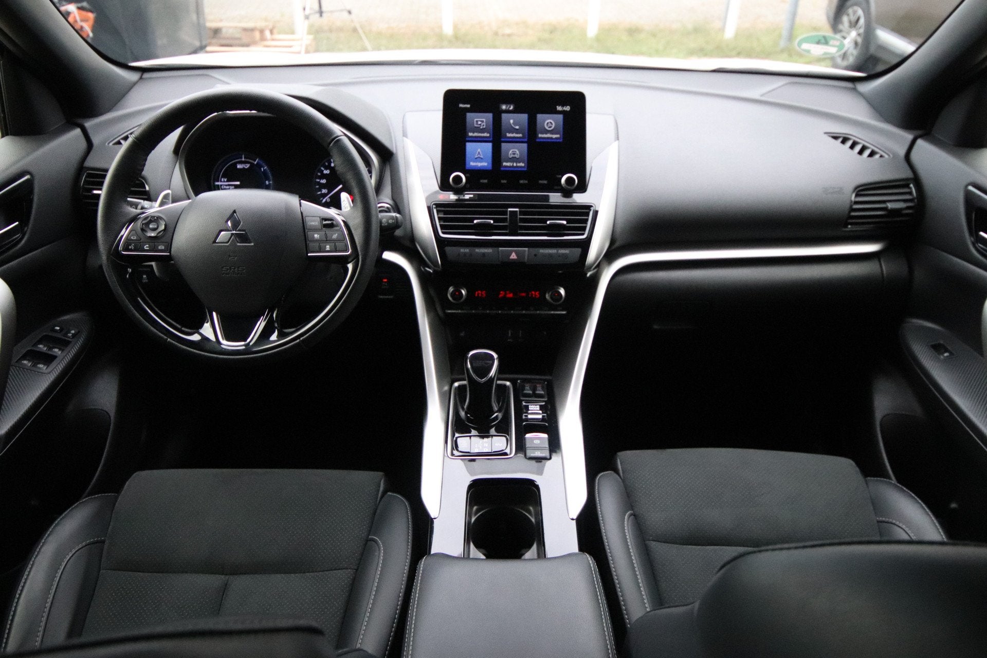 Mitsubishi Eclipse Cross 2.4 PHEV Executive Adaptive Cruise,, Auto's, Automaat, 12 maanden, Euro 6, Wit