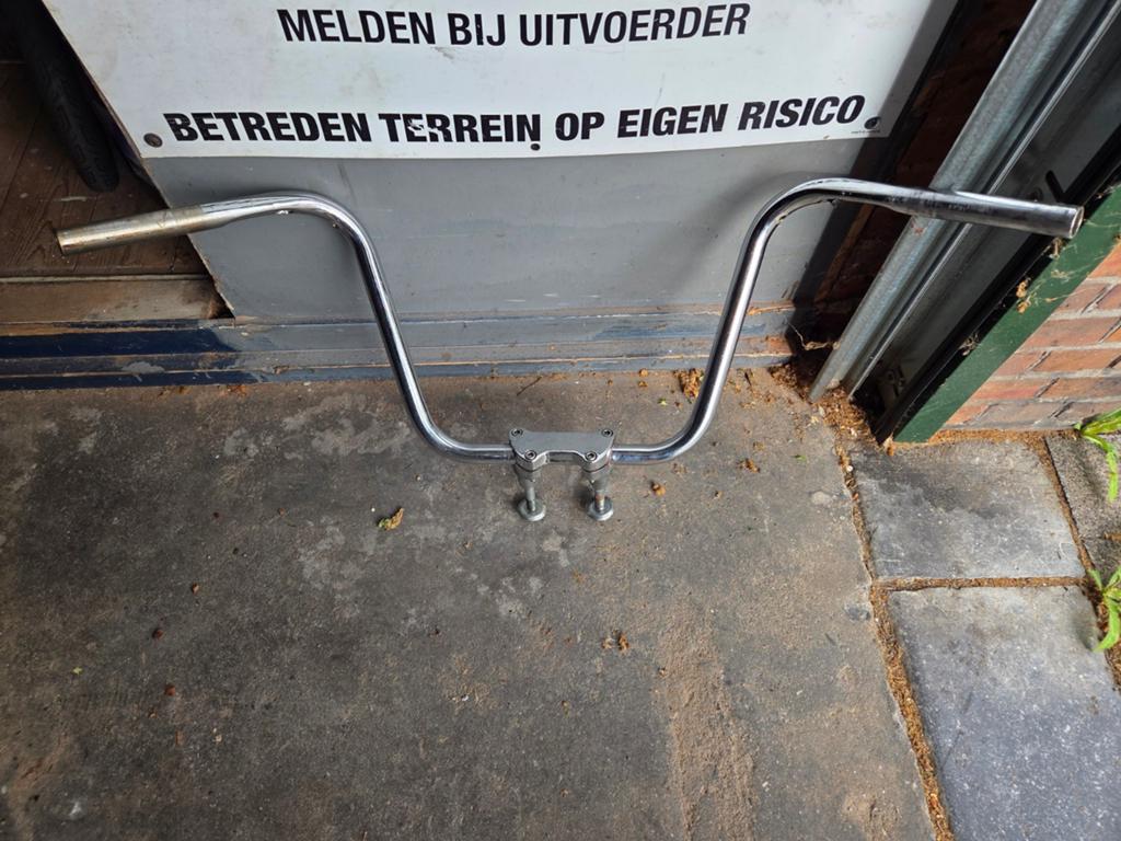 Chromen Mid-Ape Hanger Stuur met Risers - Harley Sportster, Motoren, Onderdelen | Harley-Davidson, Ophalen of Verzenden, Gebruikt