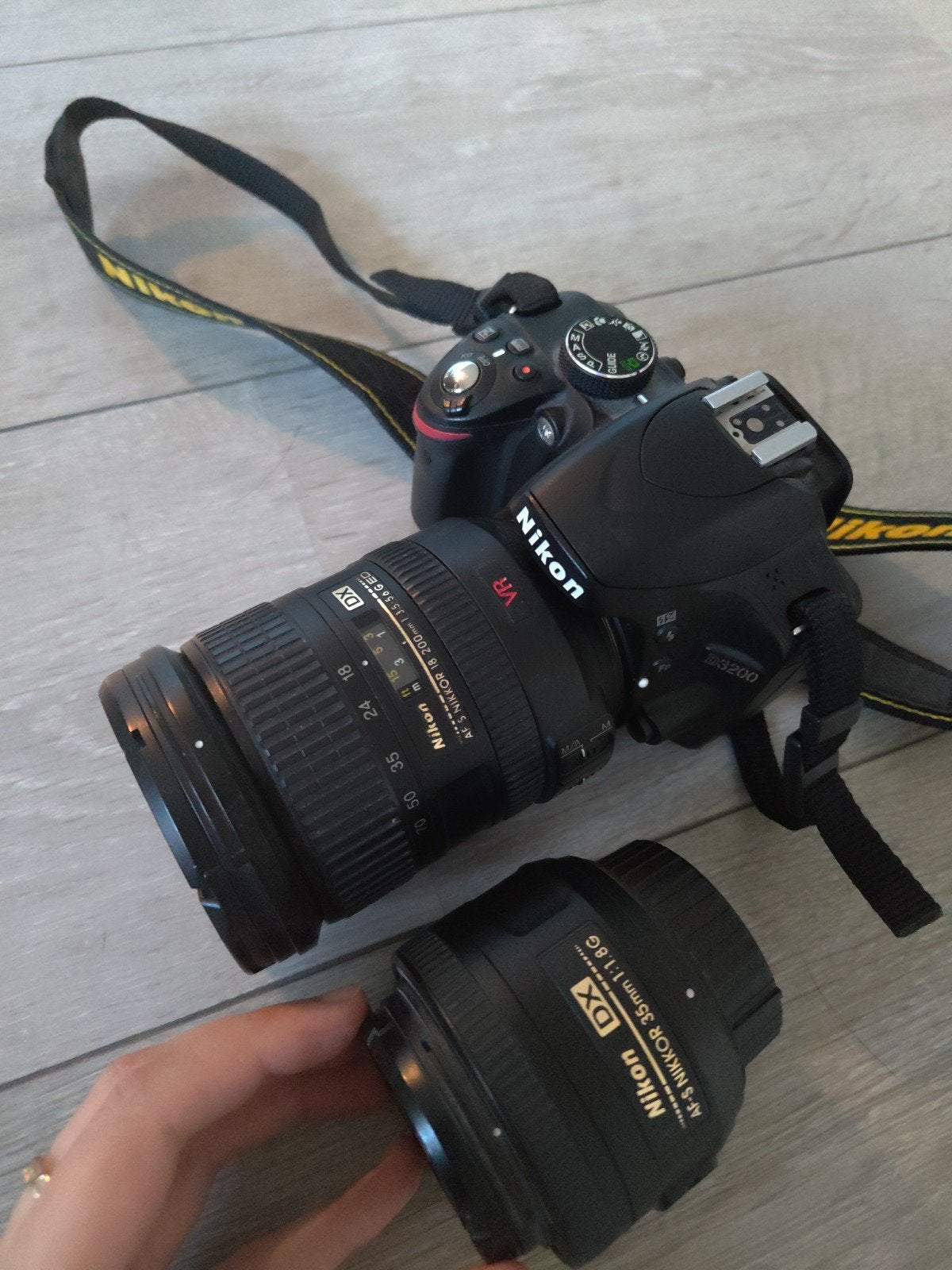 Nikon D3200 DSLR + 18-200mm VR + 35mm f/1.8G Lenses, Ophalen, Gebruikt, Spiegelreflex, 24 megapixels