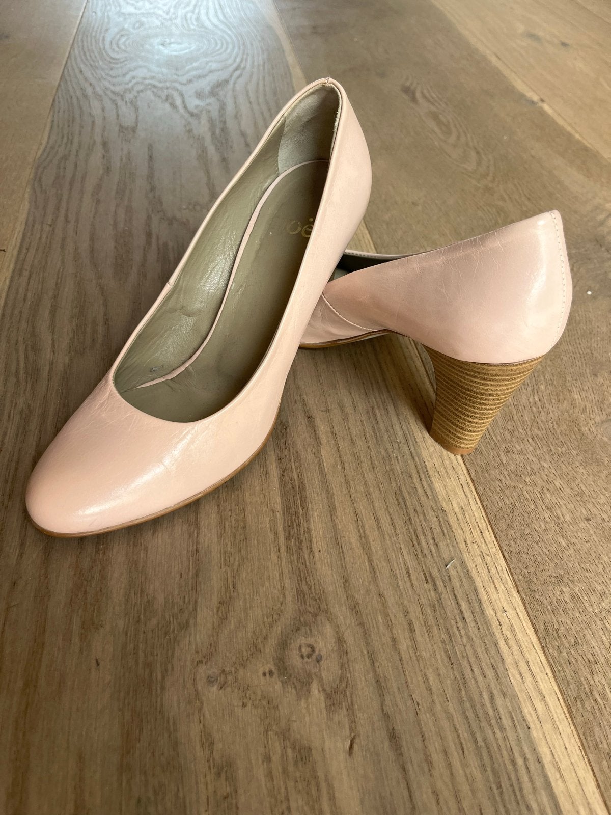 Roze pumps merk Noe maat 38, Kleding | Dames, Ophalen of Verzenden, Gedragen, Roze, Pumps