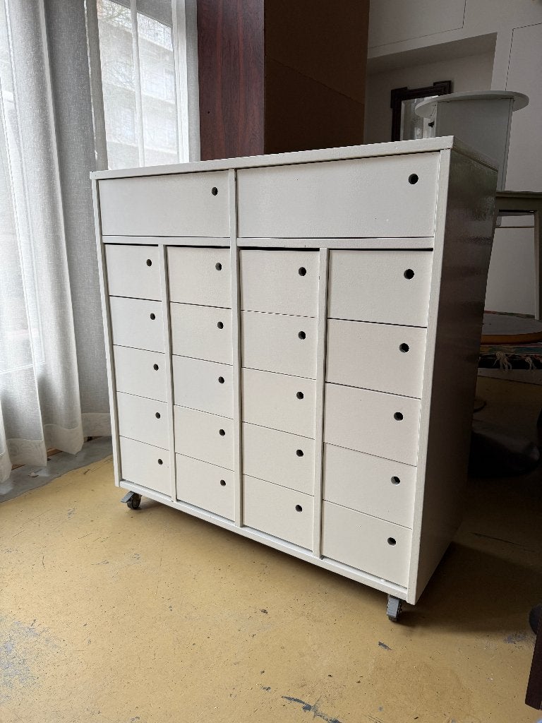 SALE: vintage schoolkast, houten ladekast, atelierkast, Ophalen, Gebruikt, 100 tot 150 cm, -