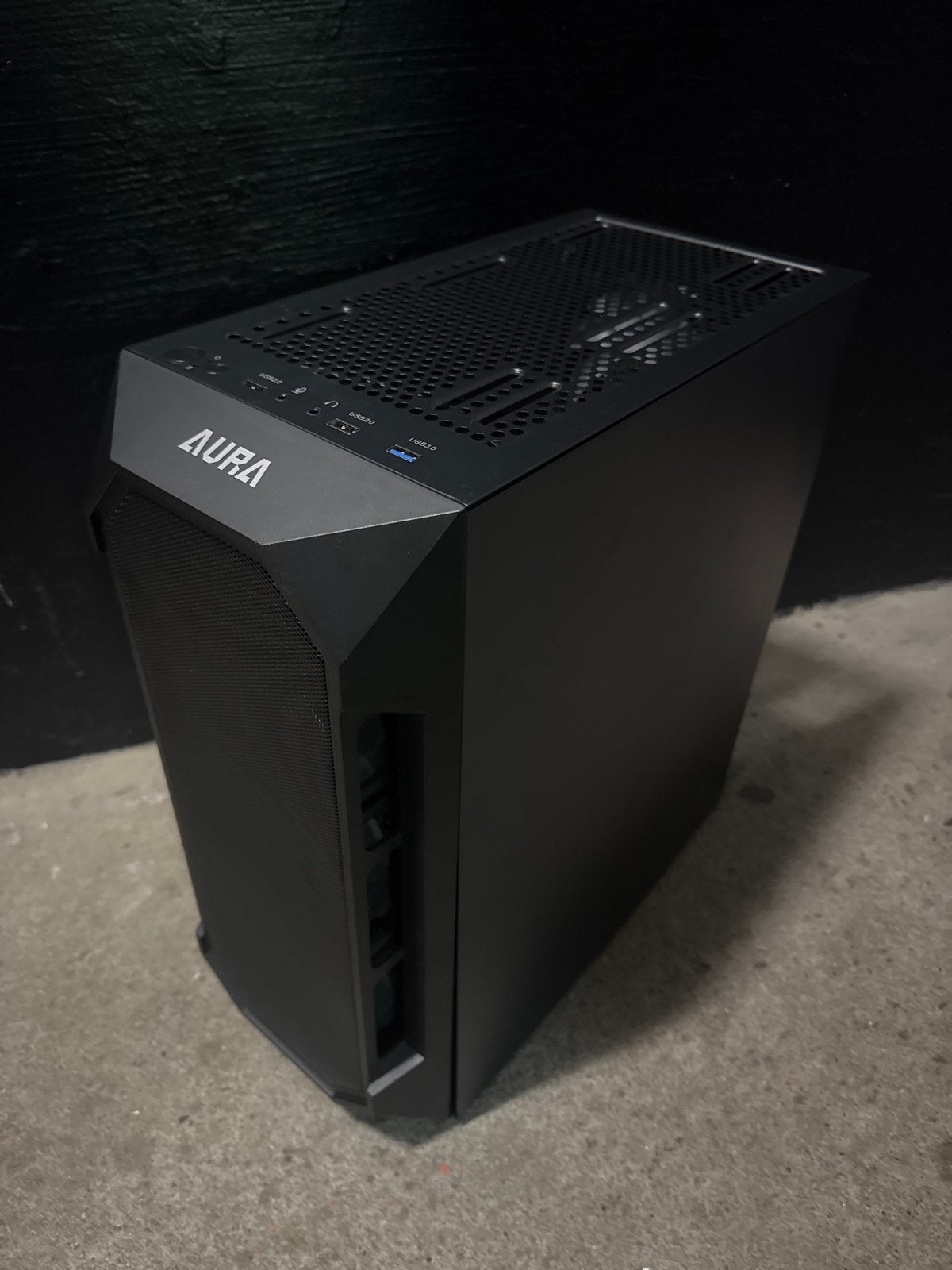 Aura PC-behuizing met 4 fans (zijpaneel mist), Ophalen of Verzenden, Gebruikt