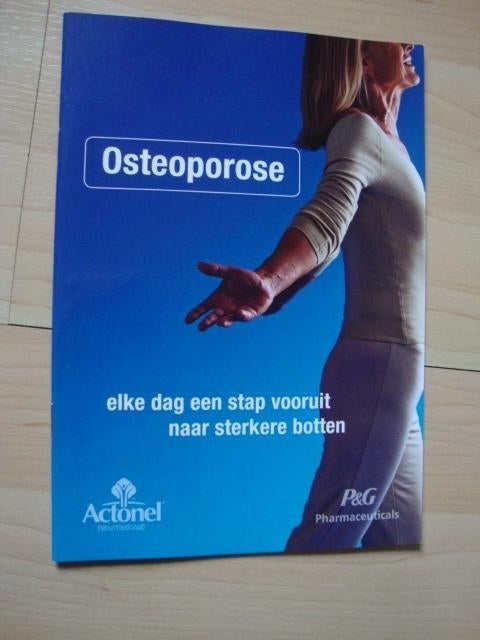 OSTEOPOROSE Elke dag een stap vooruit naar sterkere botten, Boeken, Ophalen of Verzenden, Zo goed als nieuw