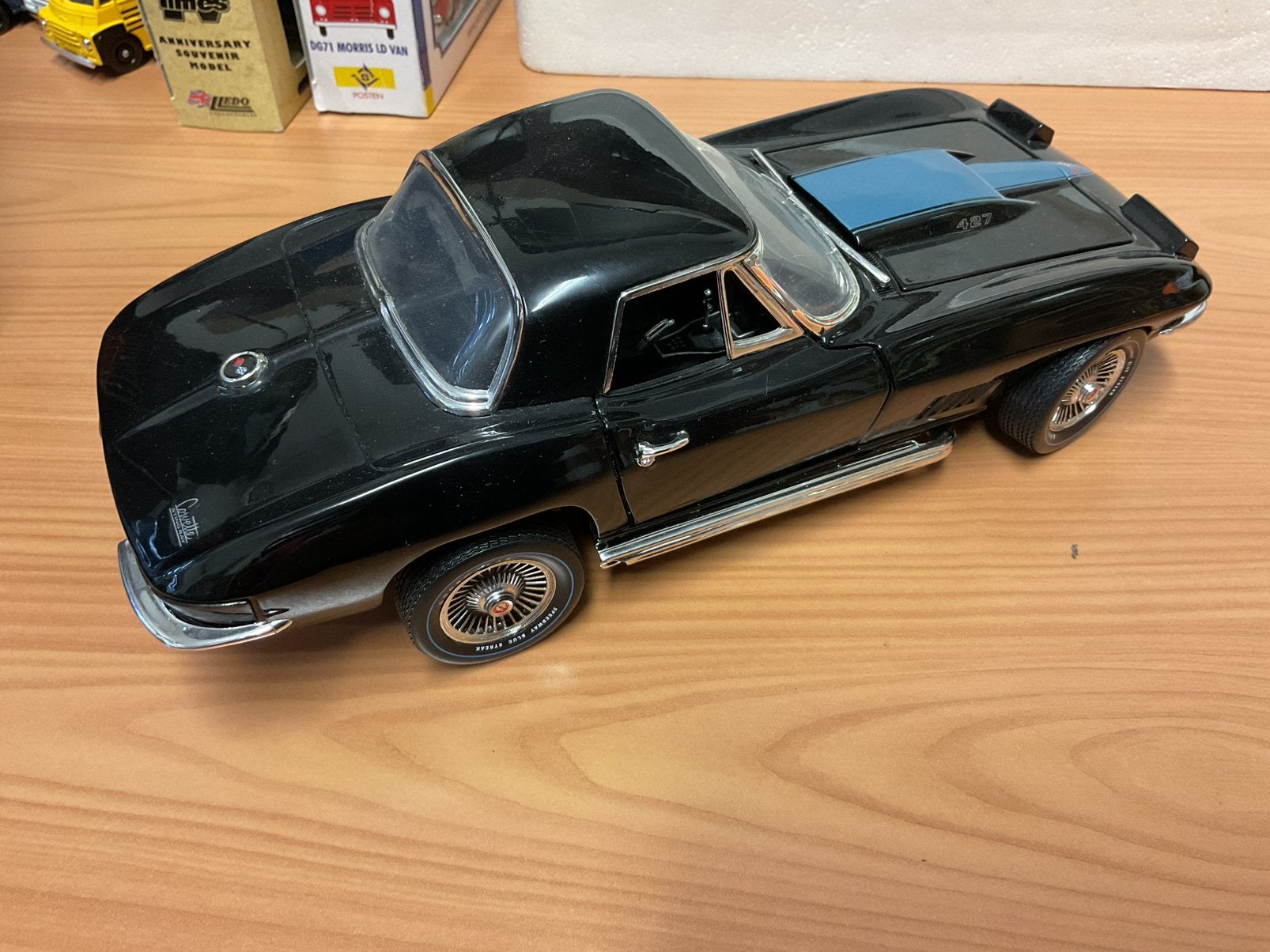 Auto World 1967 Corvette 427, Ophalen of Verzenden, Zo goed als nieuw, Overige typen, Overige merken