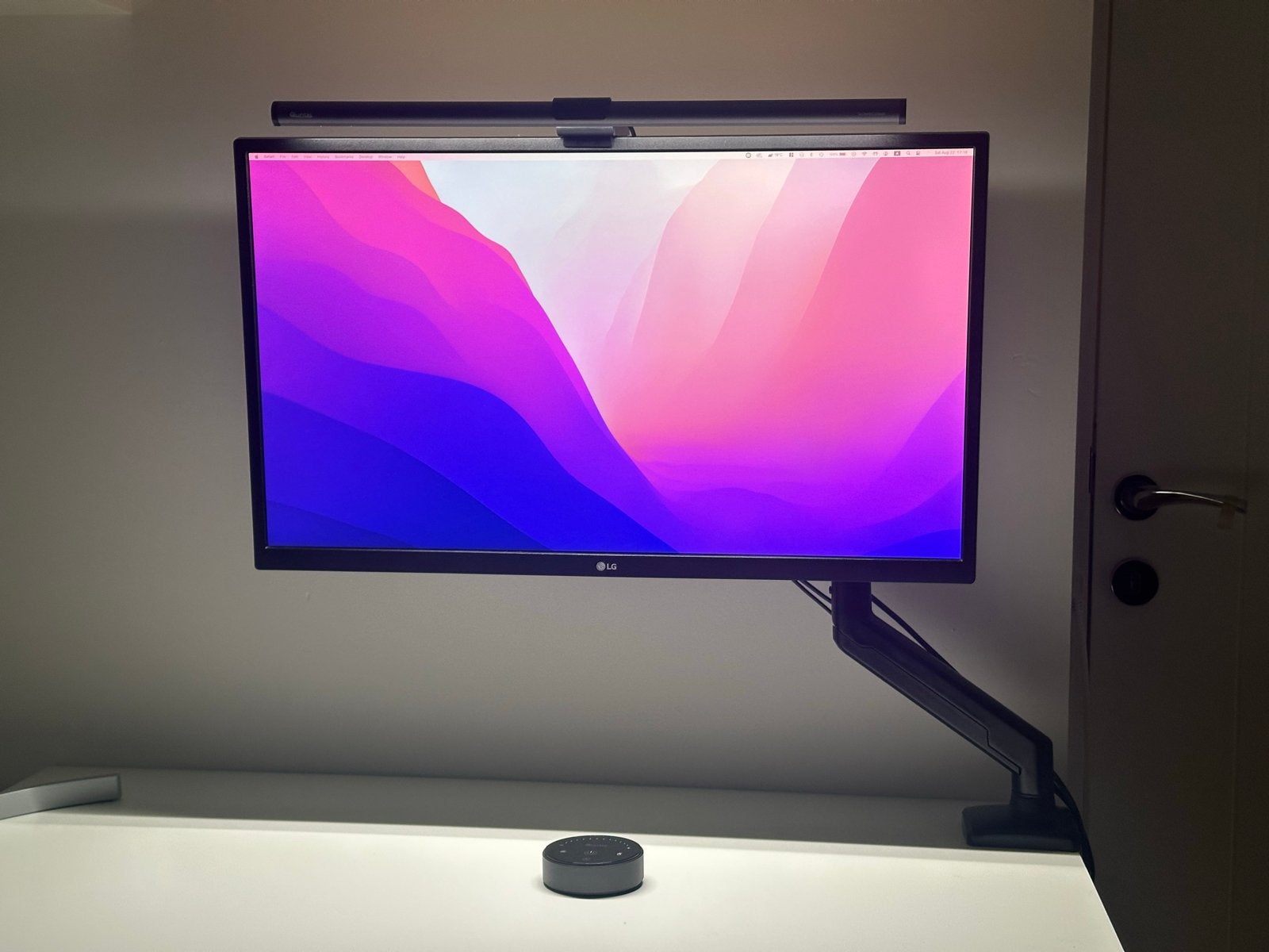 Complete WFH Setup: LG 27UL500 4K Monitor + Arm + ScreenBar, Computers en Software, Monitoren, Ophalen, IPS, Ingebouwde speakers