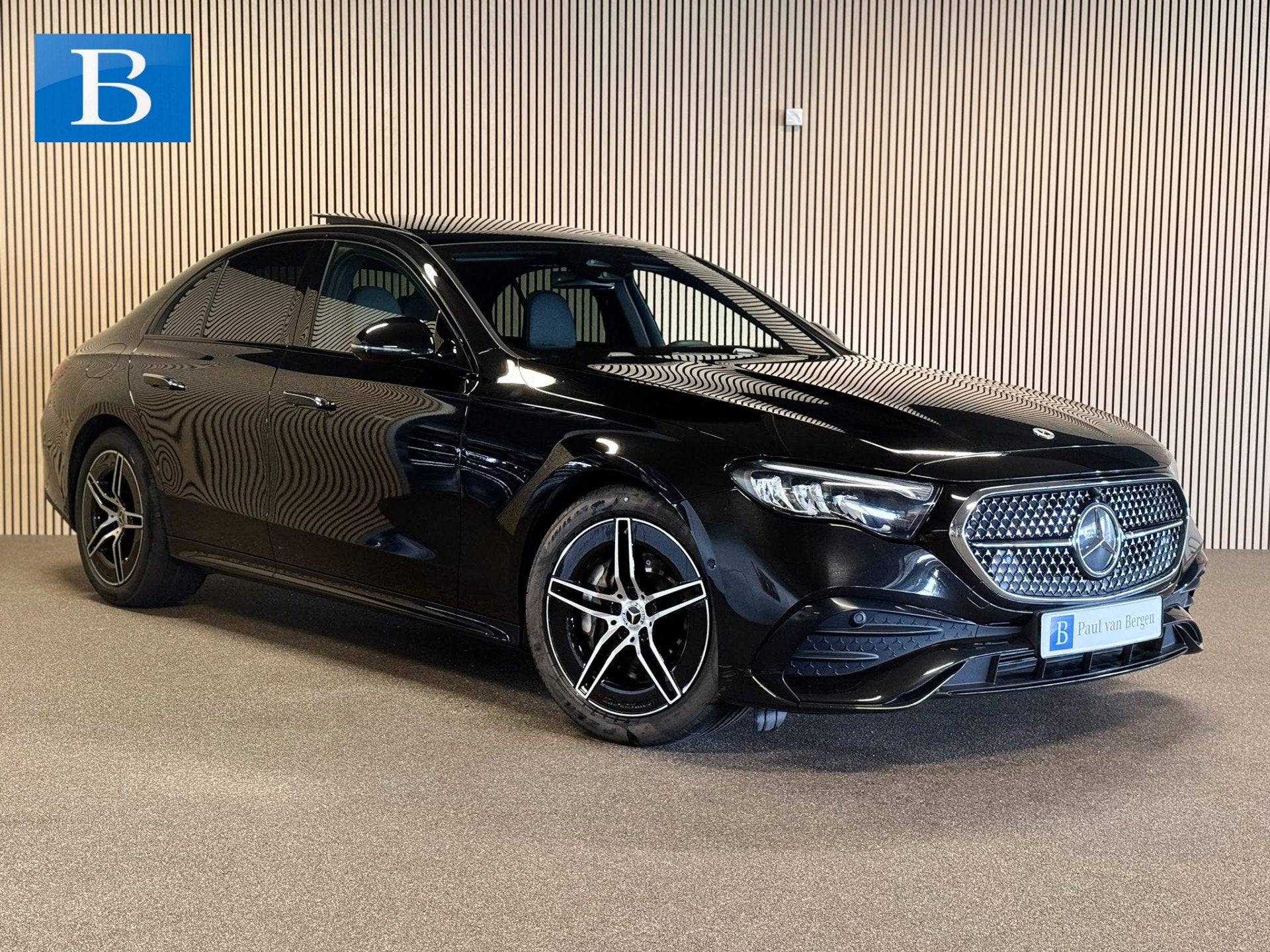 Mercedes-Benz E-Klasse 220D AMG STYLING-PANORAMADAK-NIGHT PA, Auto's, Gebruikt, Zwart, 4 cilinders, Zwart